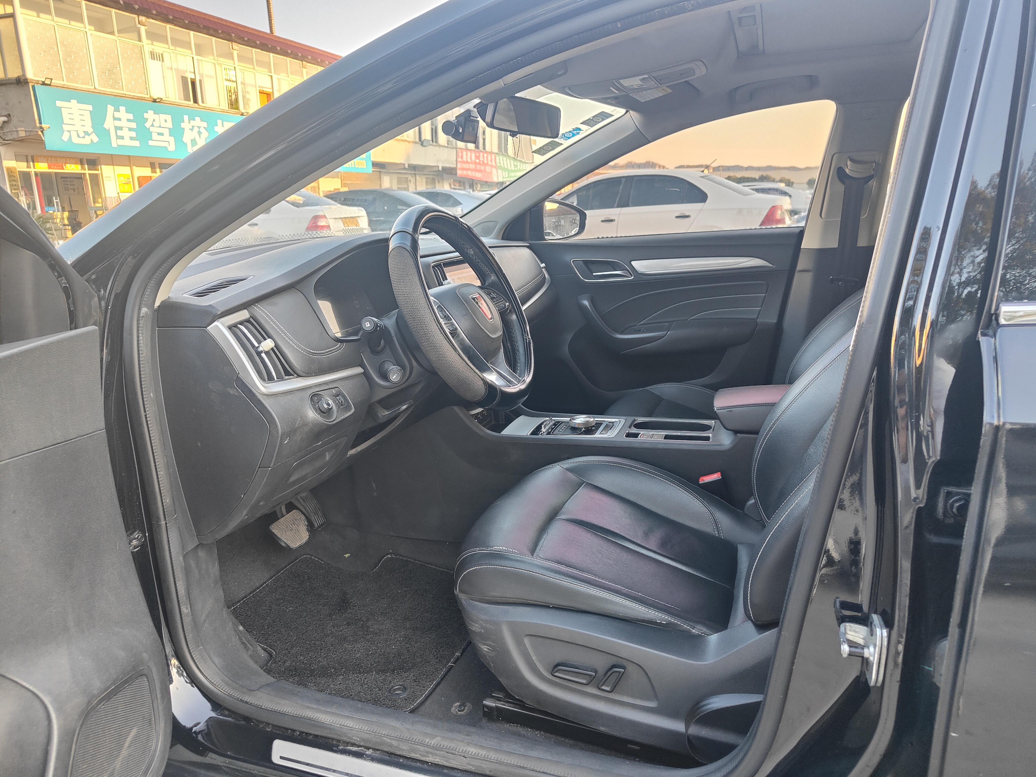Roewe i6 New Energy 2019 imagen de coche #7
