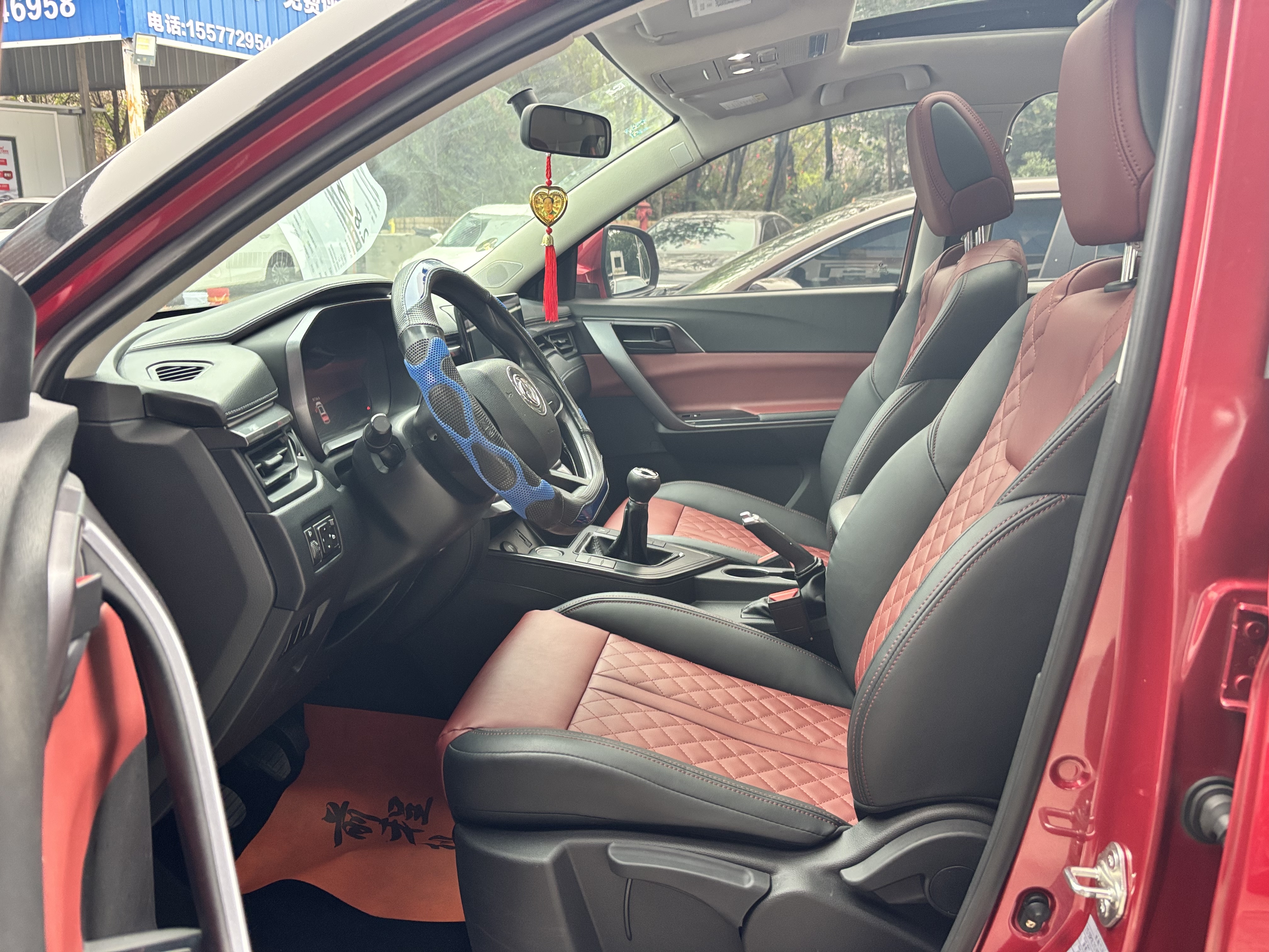 T5 2020 car image #7
