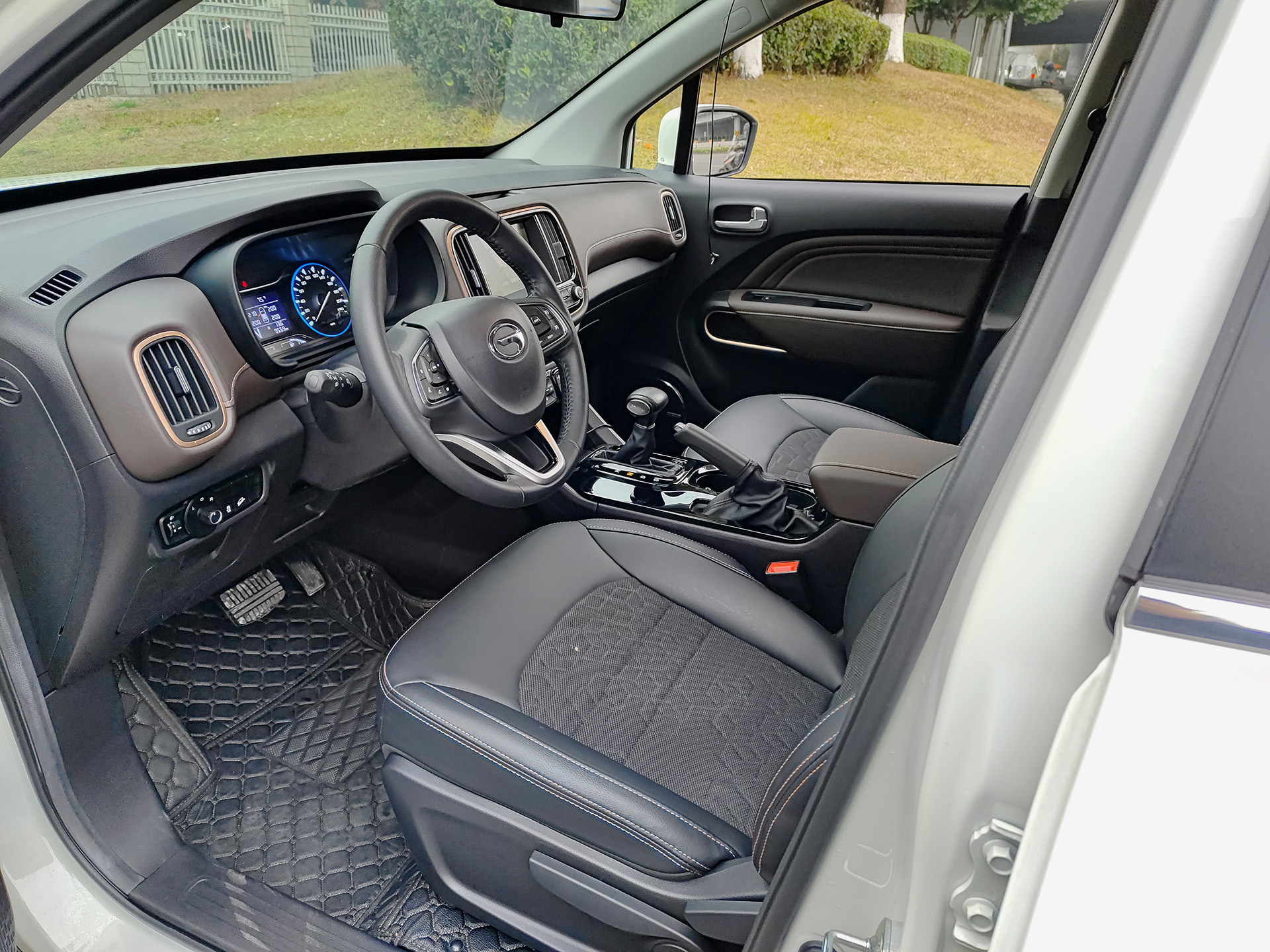 GAC Trumpchi GS3 2020 #7 GAC Trumpchi GS3 2020 car image #7