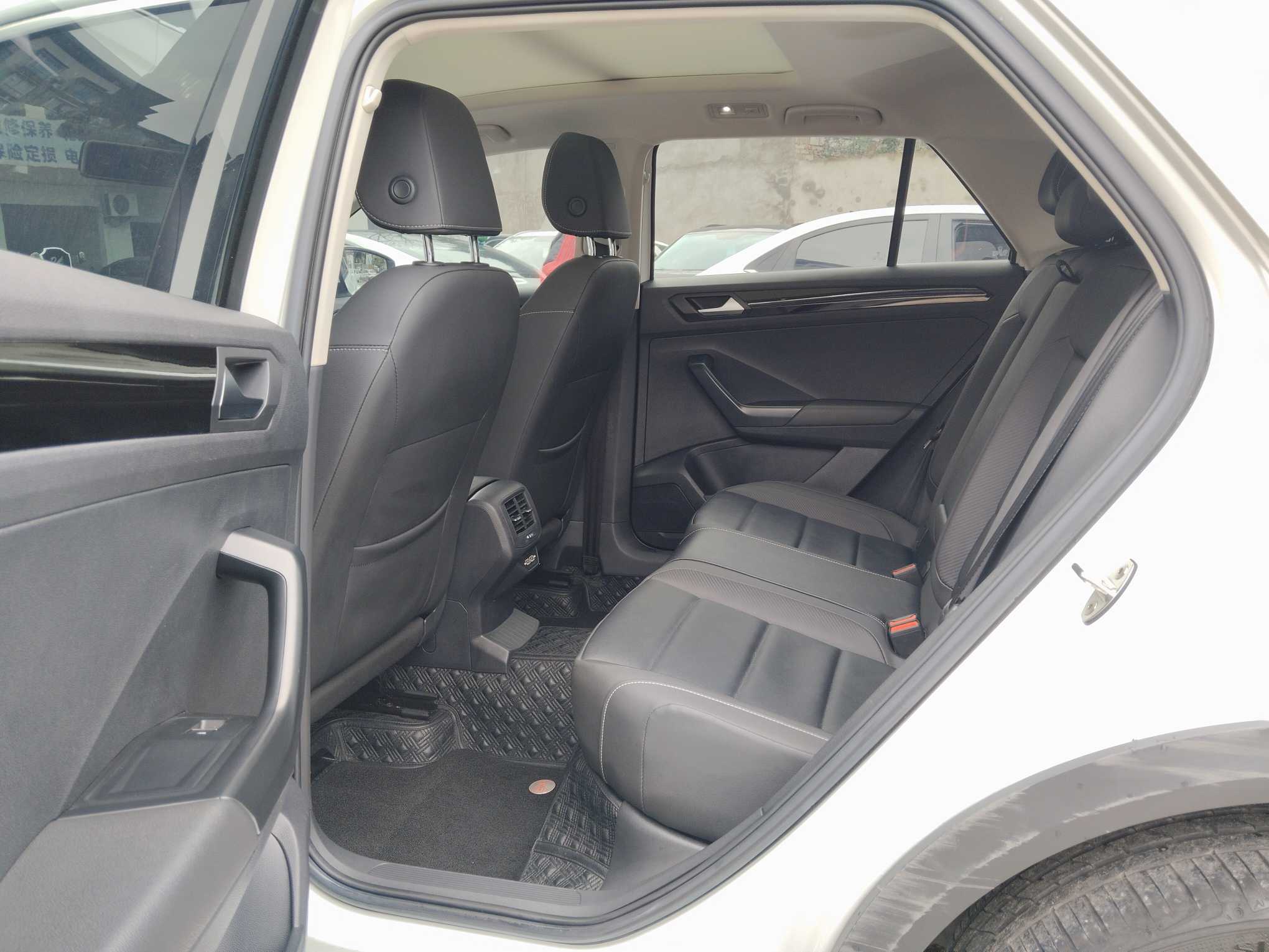 T-Roc 2022 #7 T-Roc 2022 car image #7