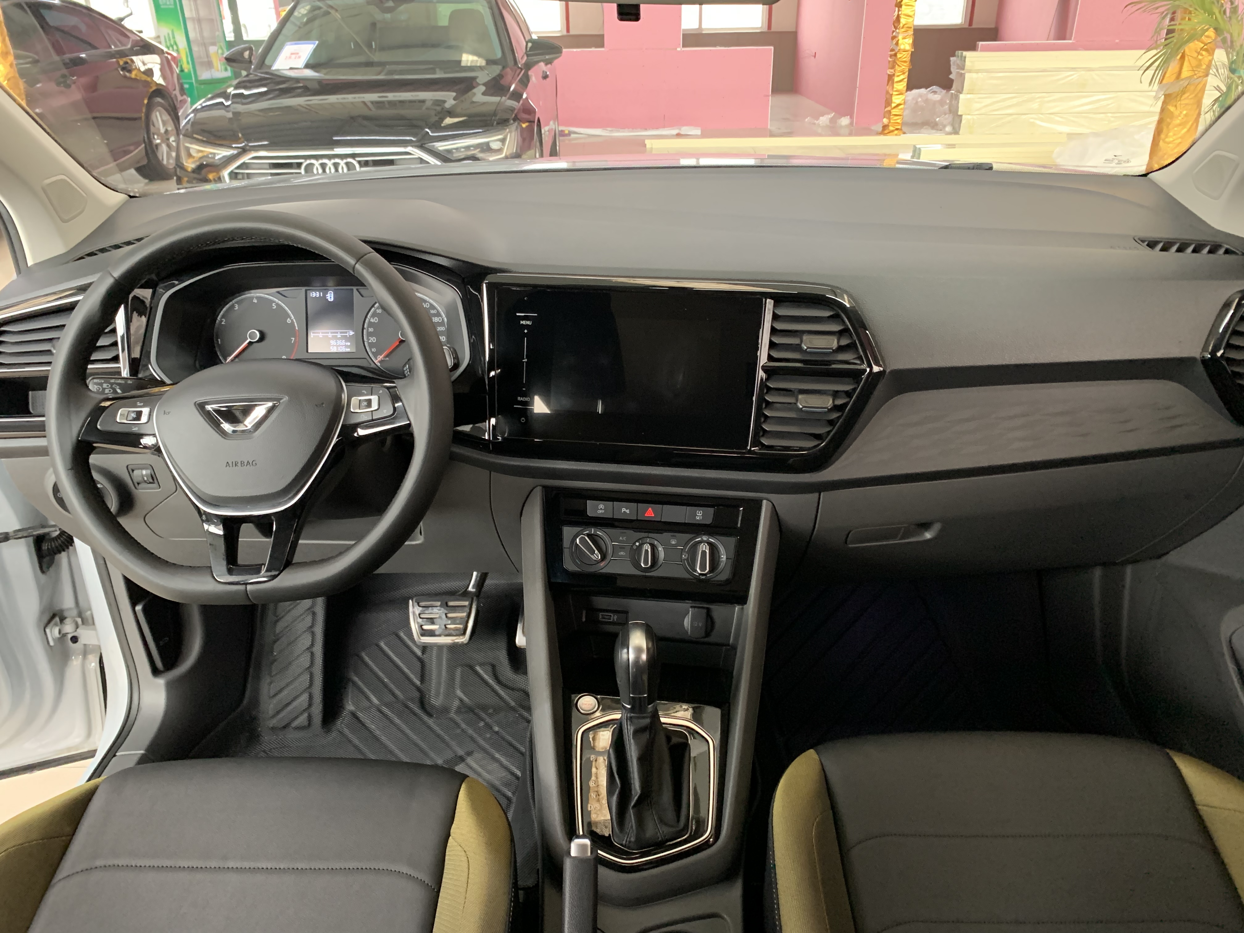 VS5 2019 #7 VS5 2019 car image #7