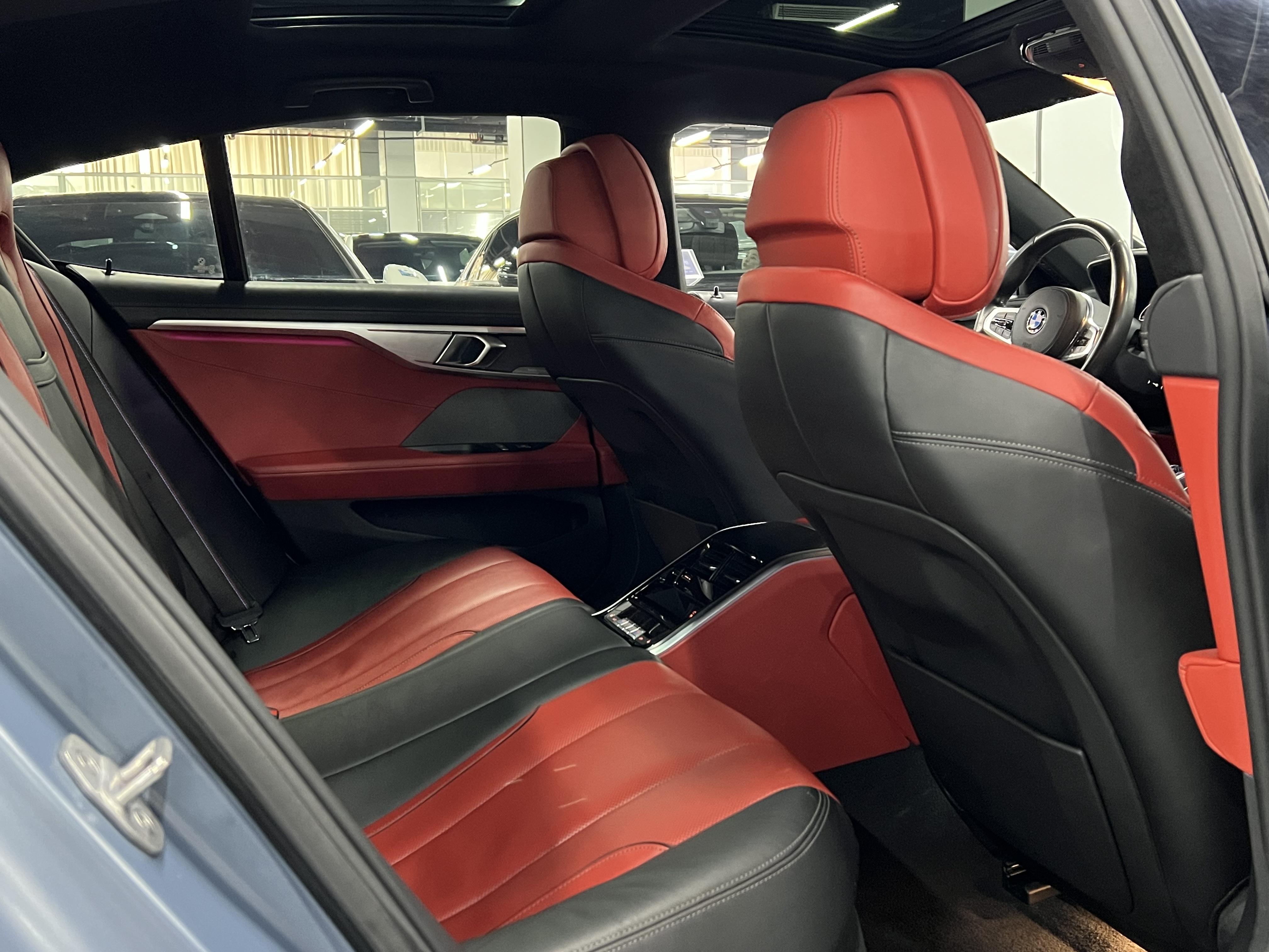 BMW 8 Series 2019 #7 BMW 8 Series 2019 car image #7