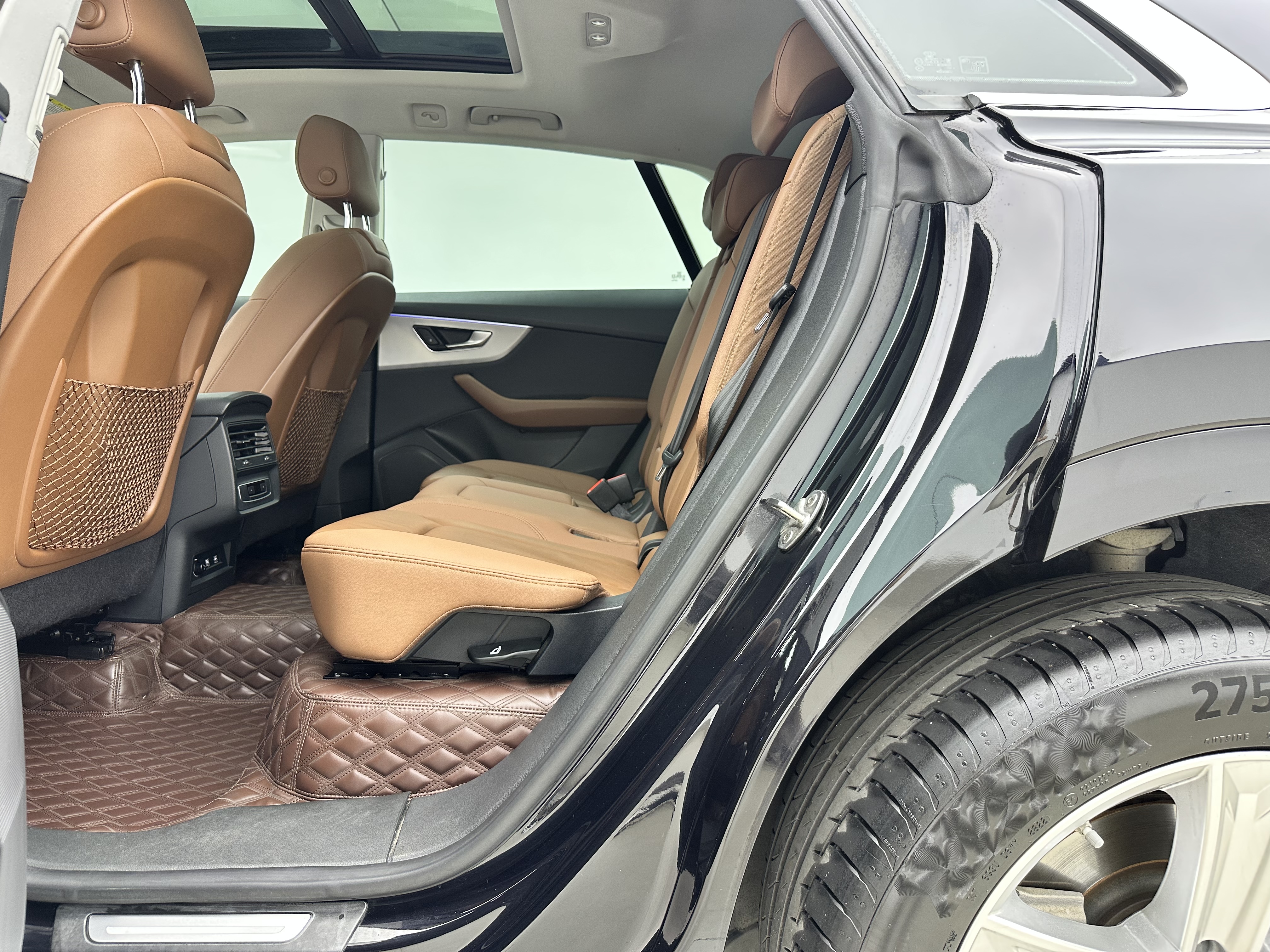 Audi Q8 2021 car image #7