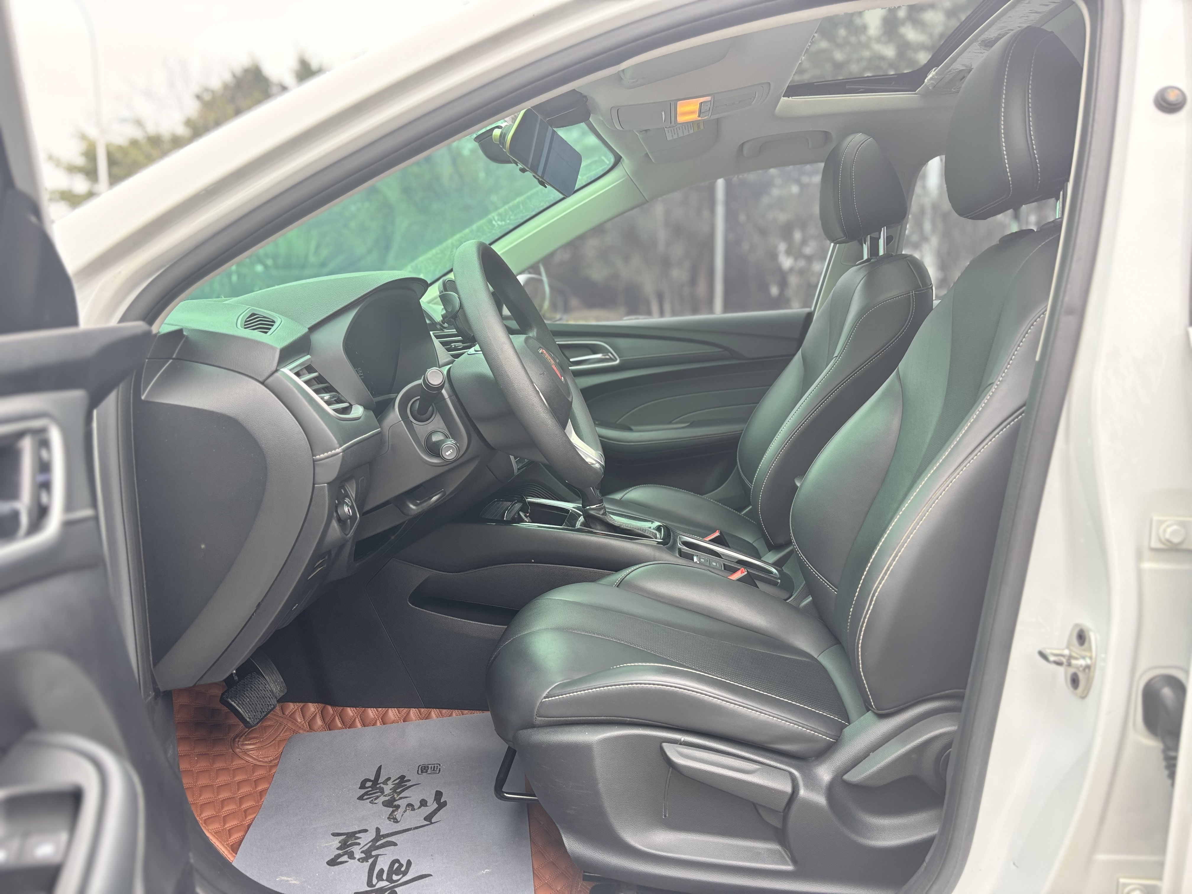Roewe i5 2021 #7 Roewe i5 2021 car image #7