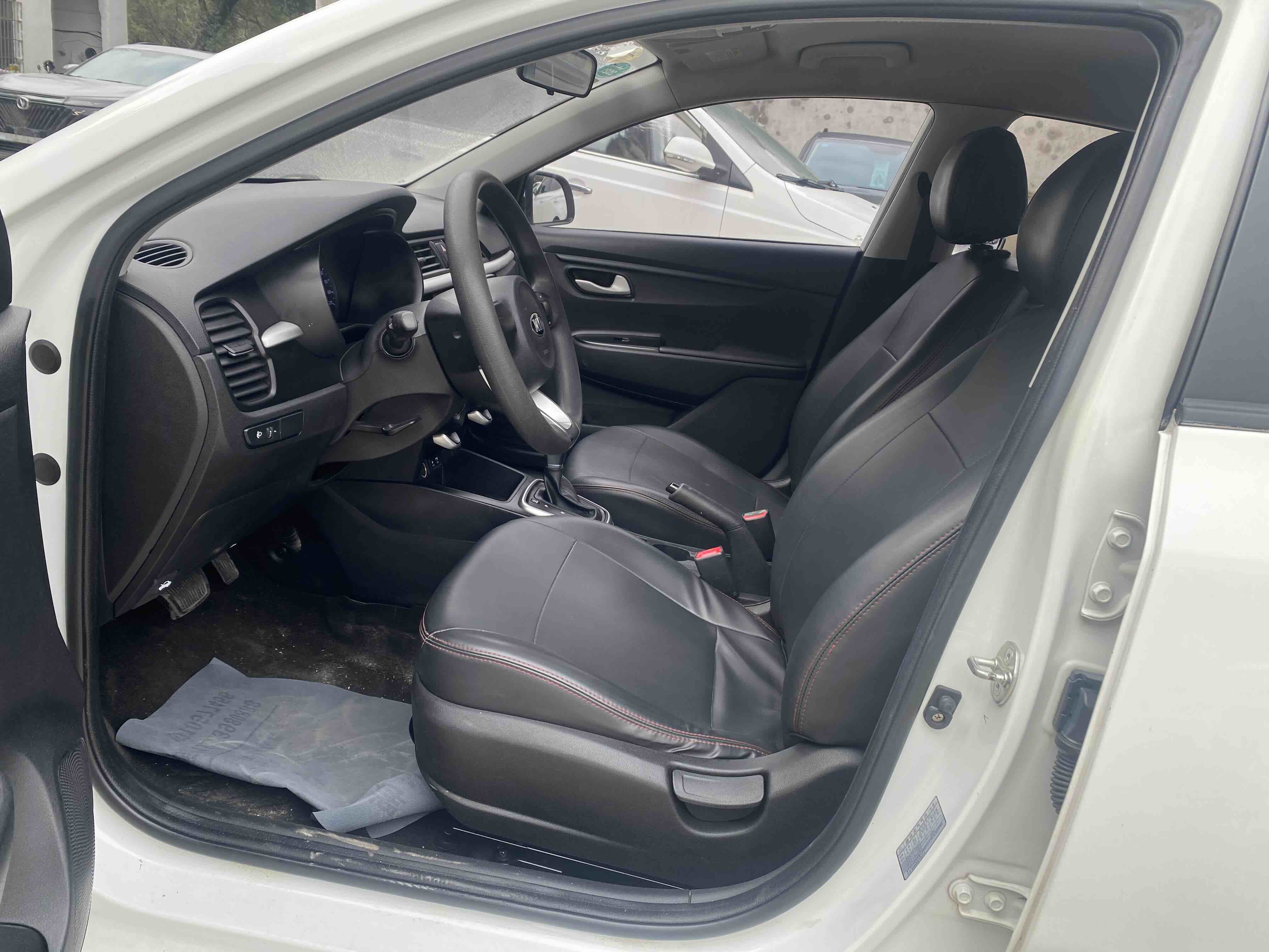 起亚 起亚K2 2018 汽车图片 #7