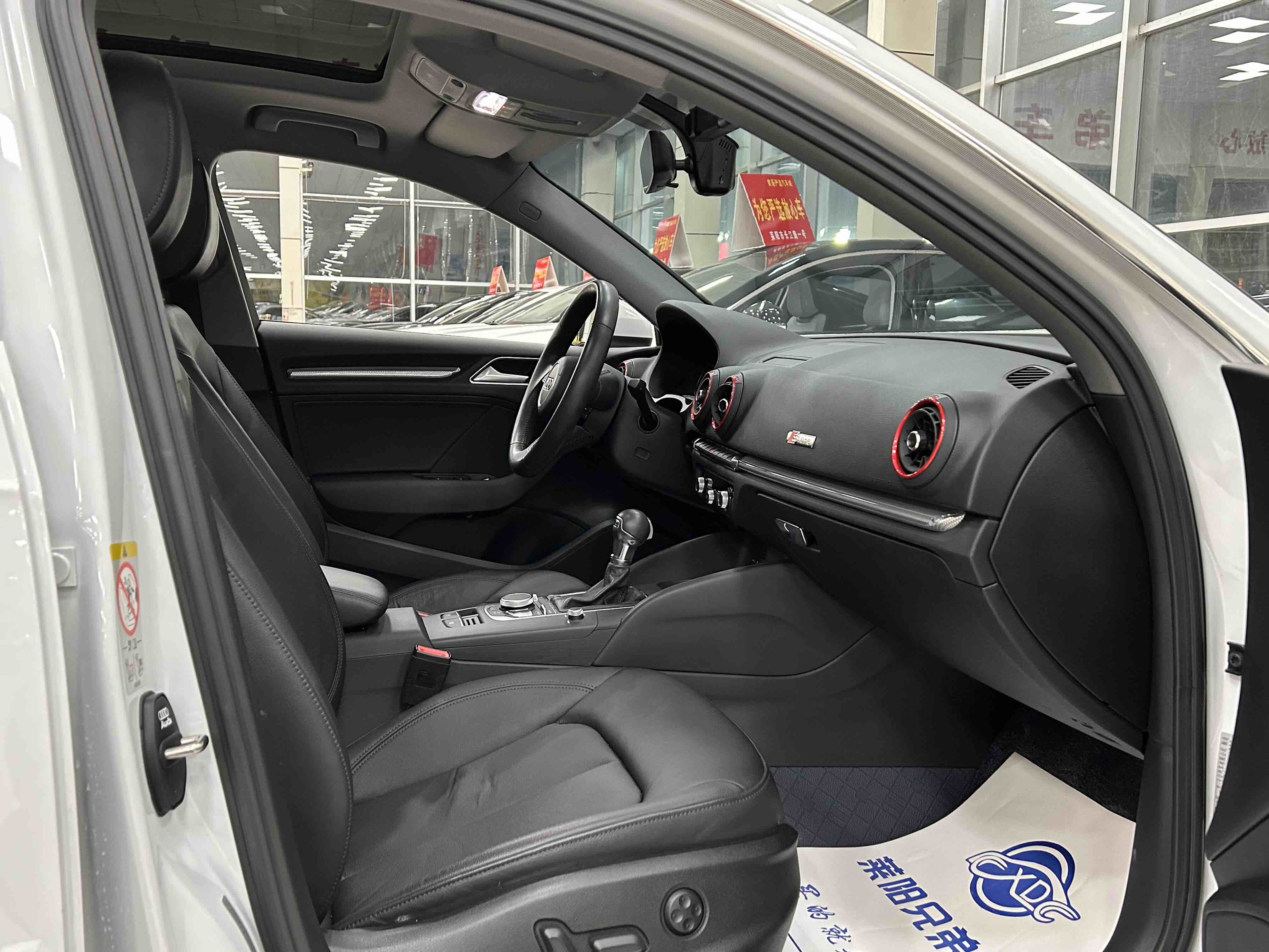 Audi A3 2019 car image #7