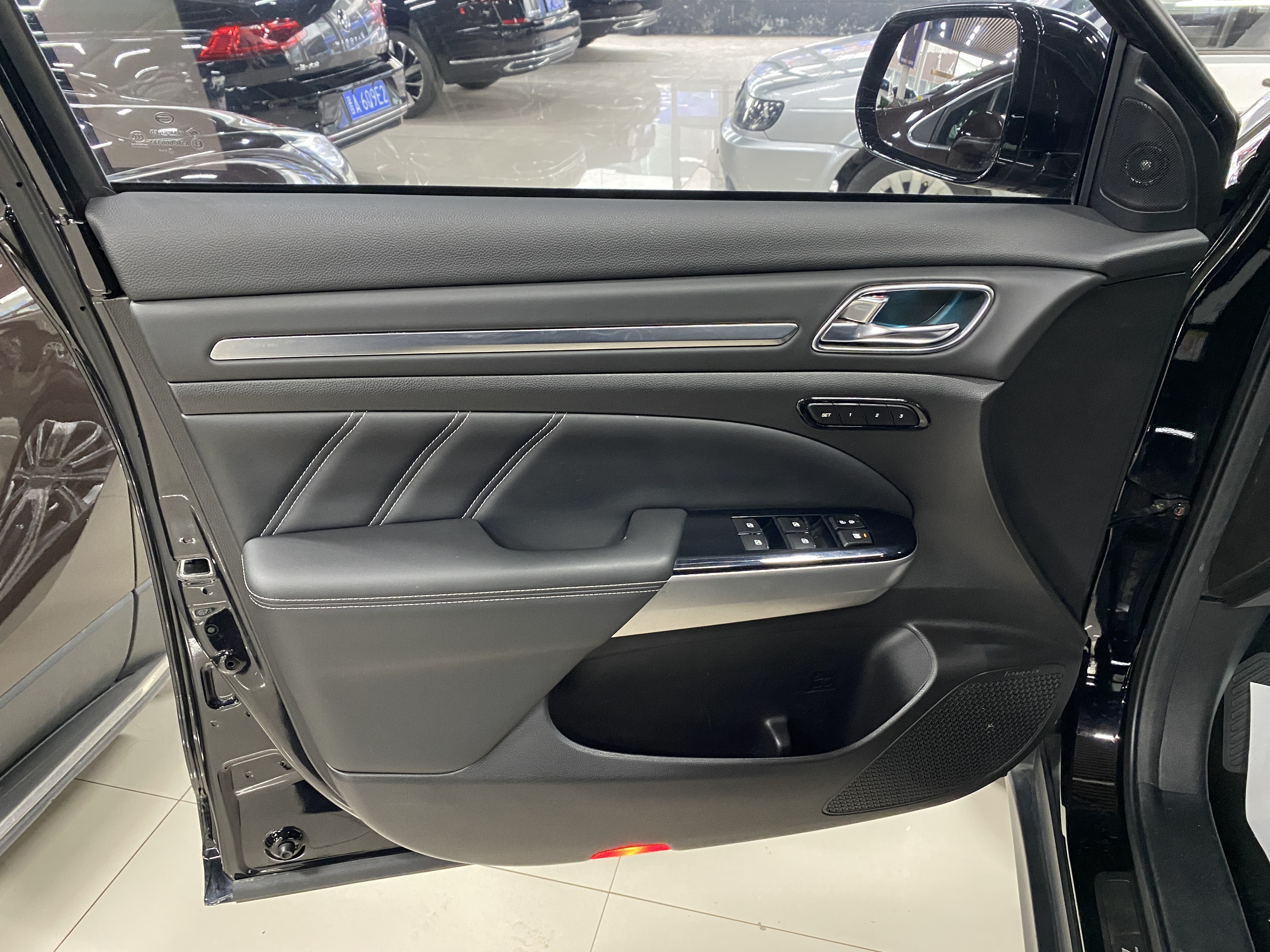 GAC Trumpchi GS8 2019 immagine di auto #7