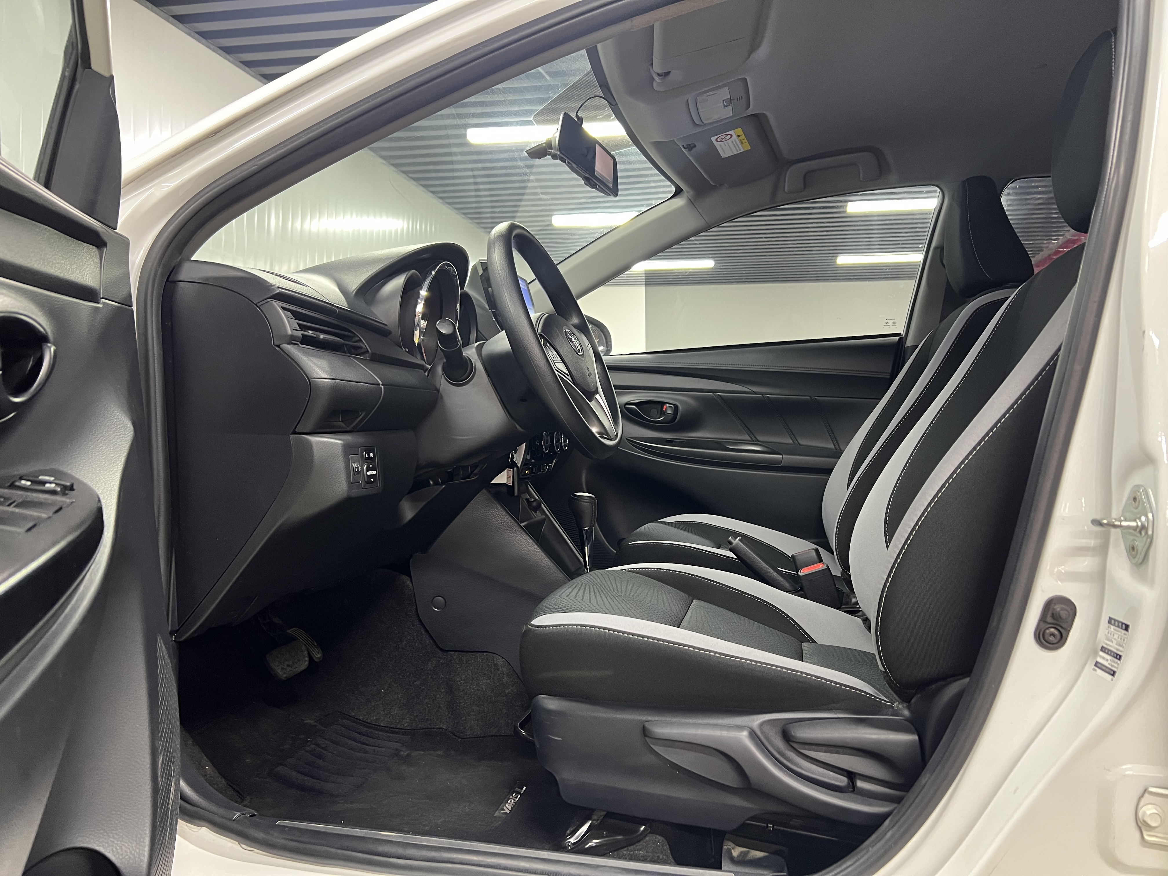 Yaris L Zhixuan 2022 car image #7