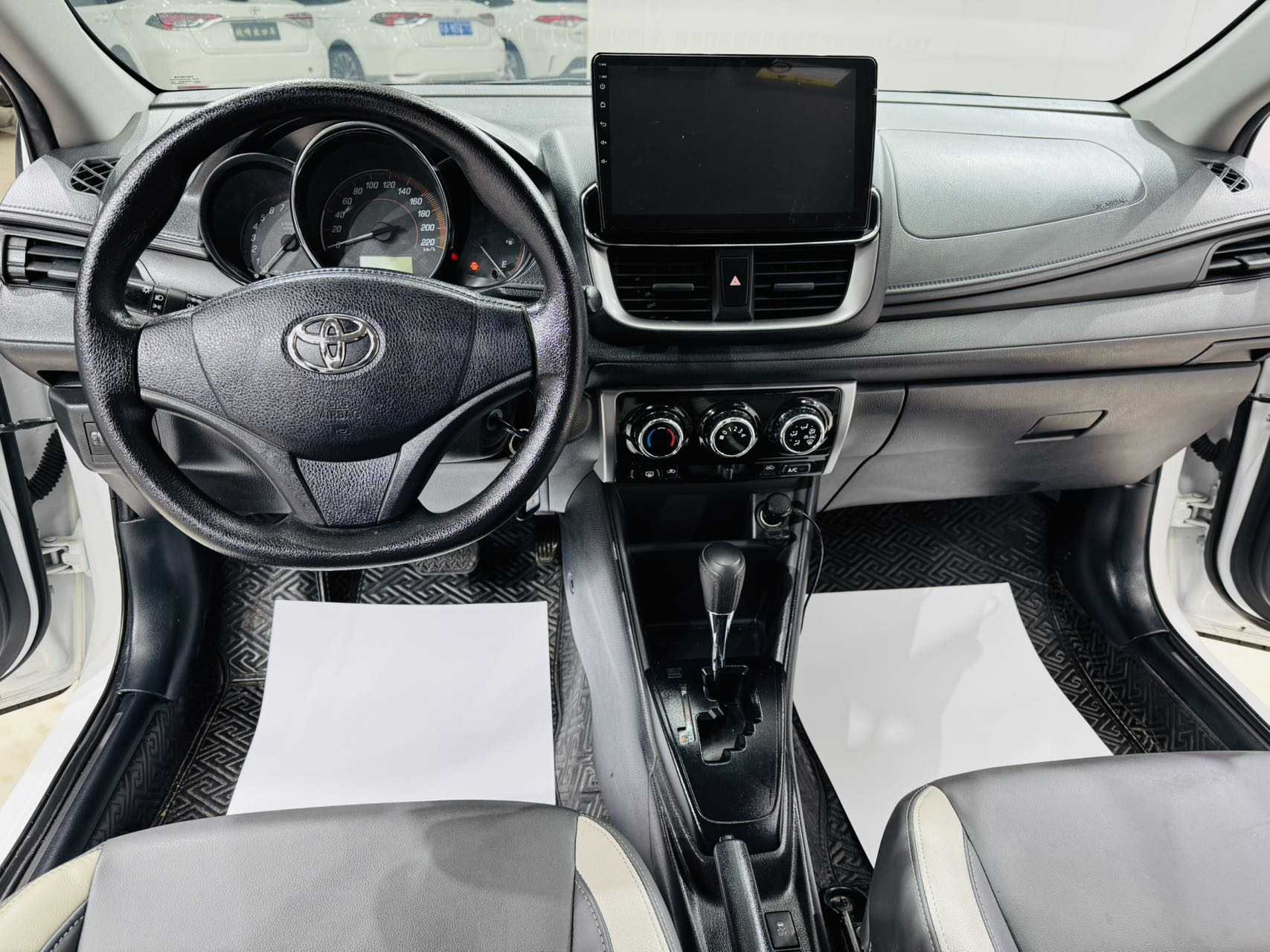 Toyota Yaris L Zhixuan 2022 #7 Toyota Yaris L Zhixuan 2022 car image #7