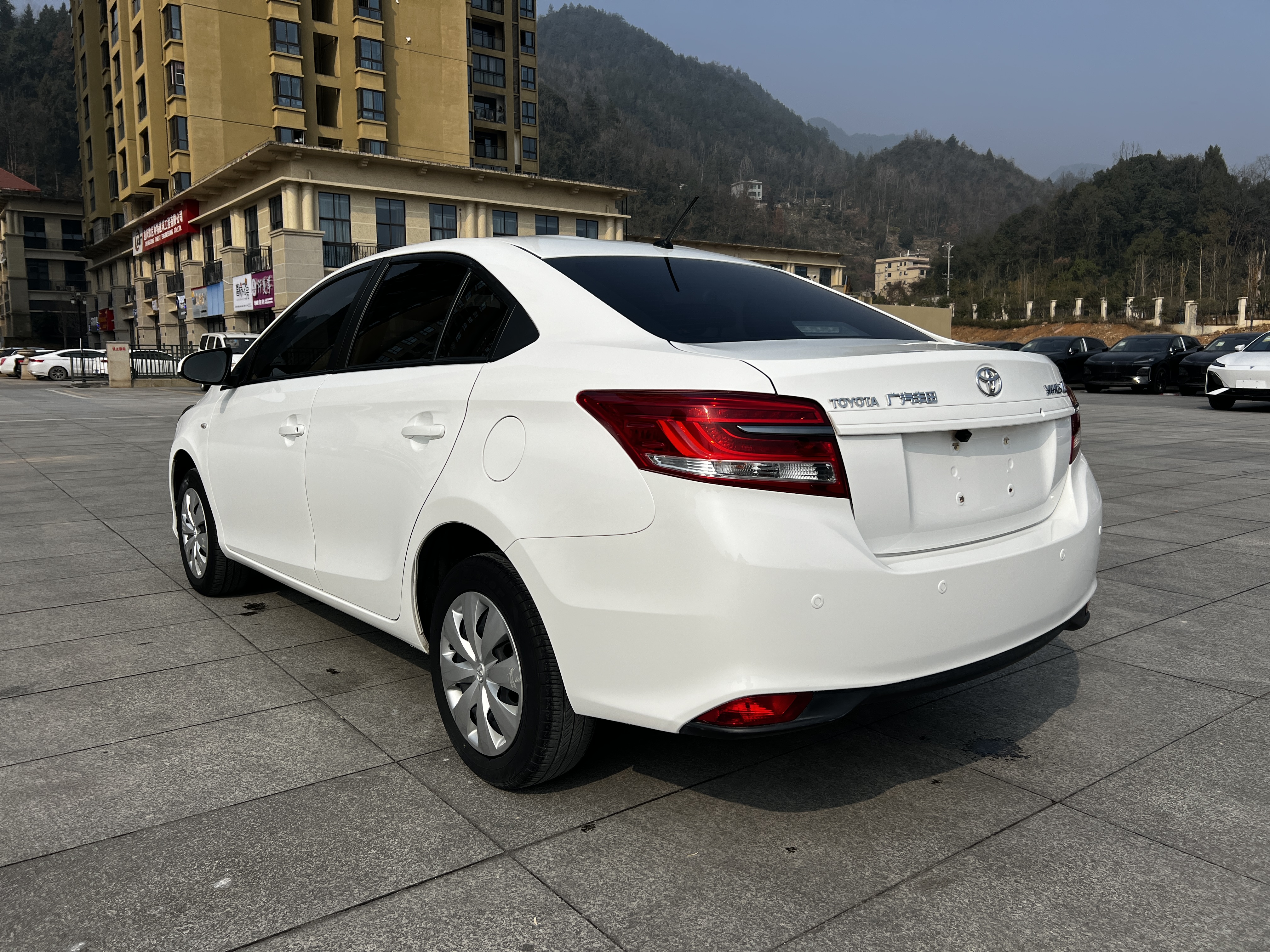 Toyota Yaris L Zhixiang 2020 صورة سيارة #7