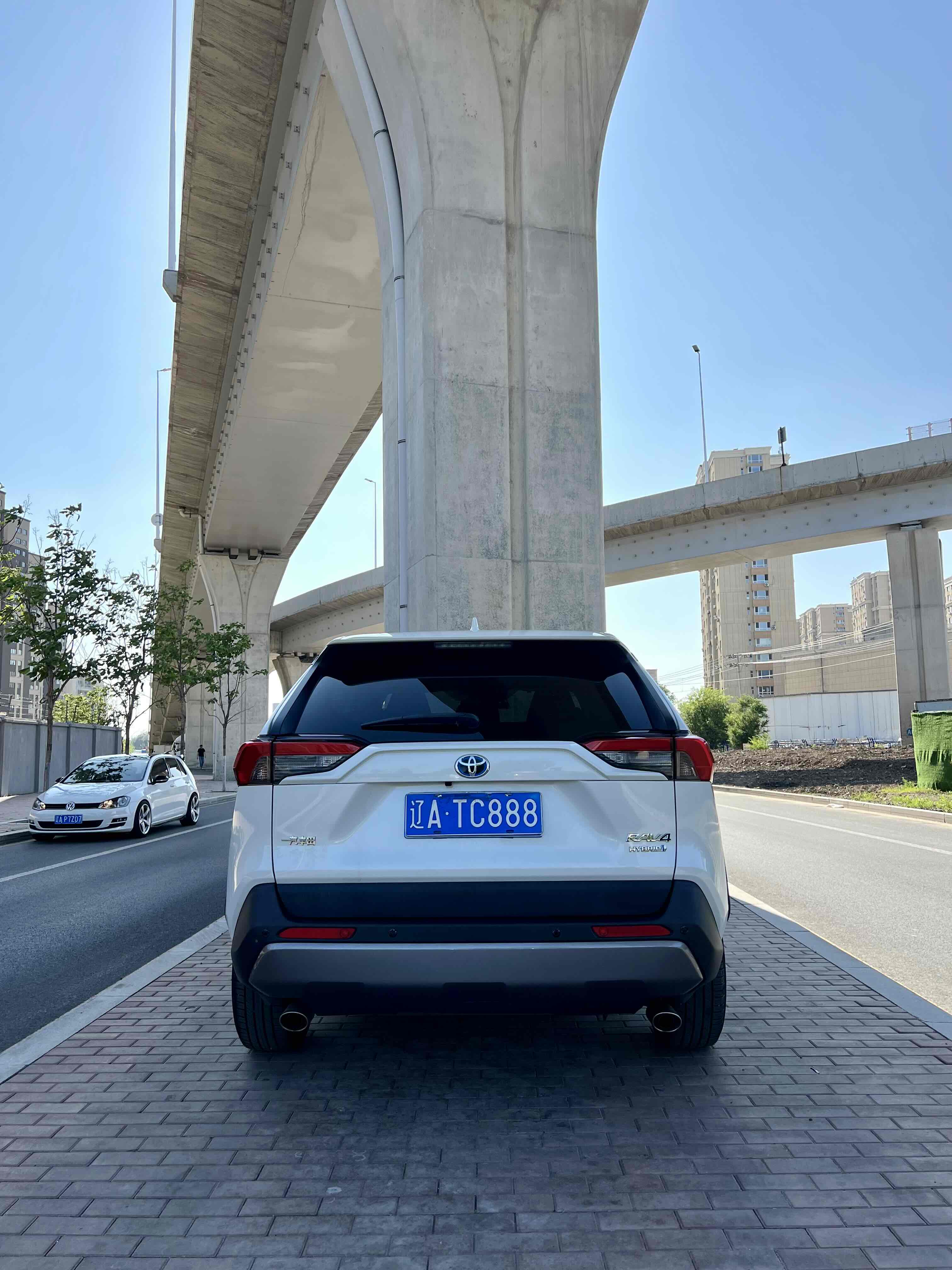 Toyota RAV4 2020 car image #7