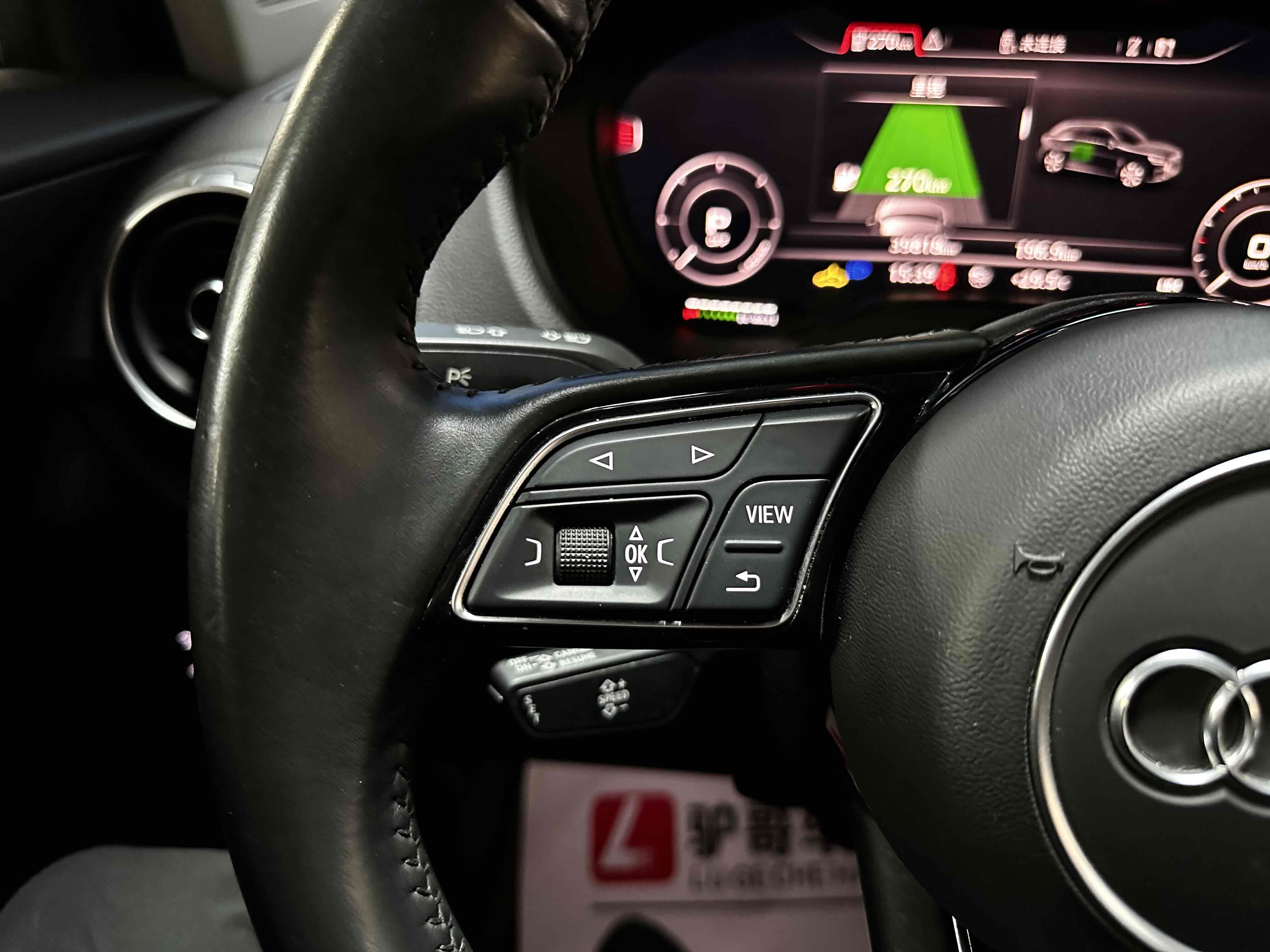 Audi Q2L e-tron 2021 car image #7