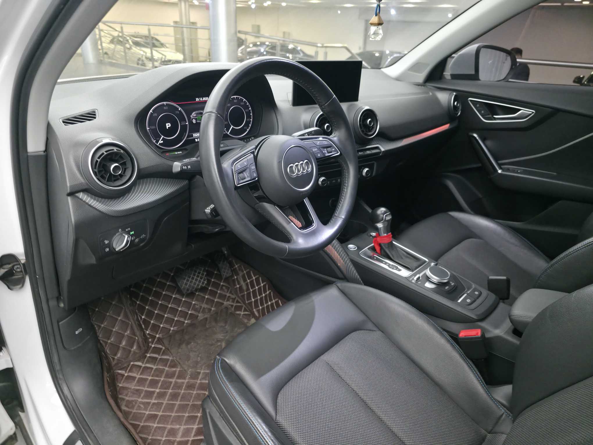 Q2L e-tron 2020 #7 Q2L e-tron 2020 car image #7