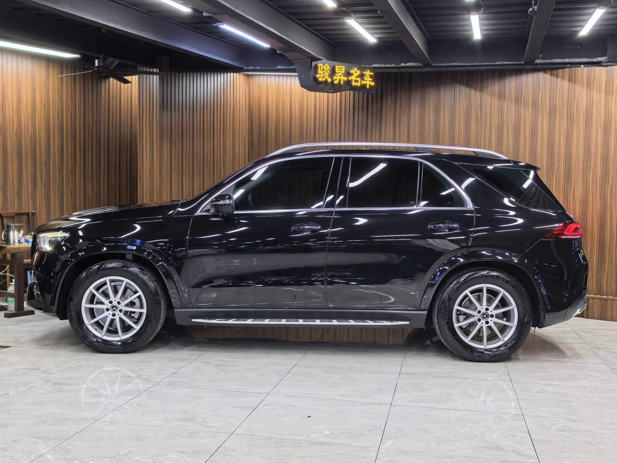 Mercedes-Benz GLE Class 2020 car image #7