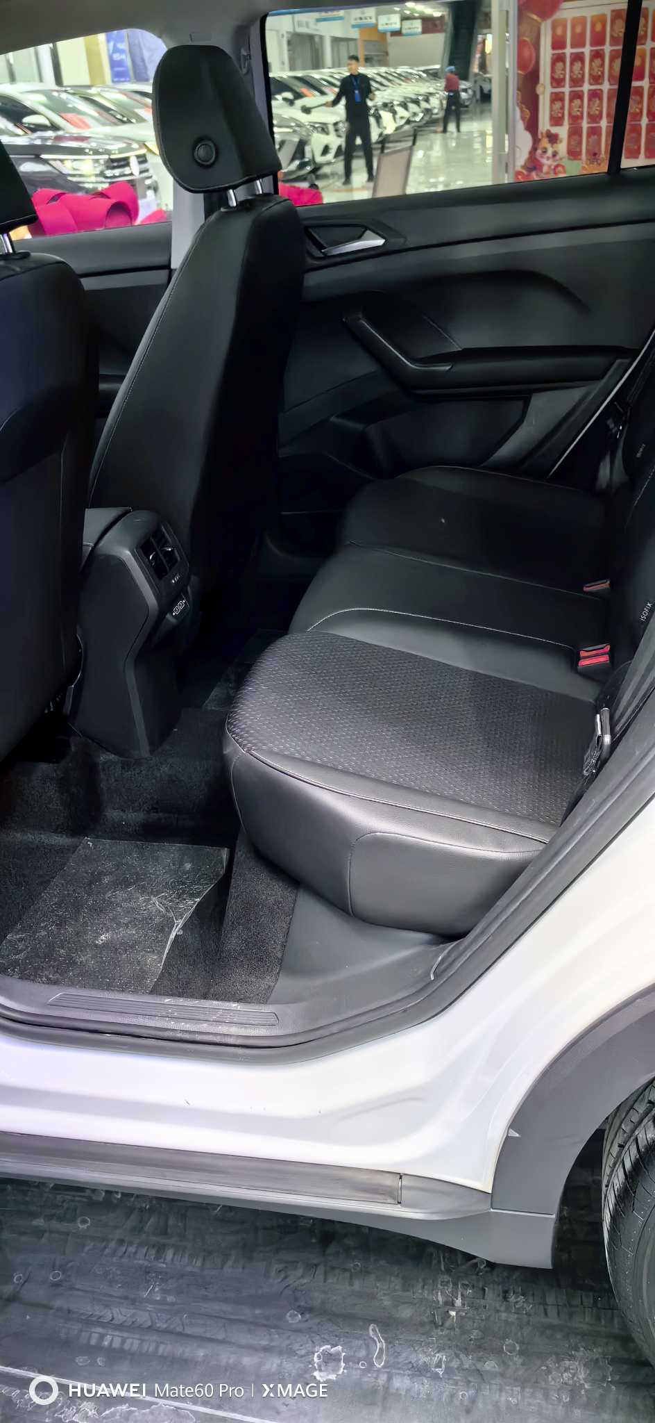 Volkswagen Tacqua 2020 immagine di auto #7
