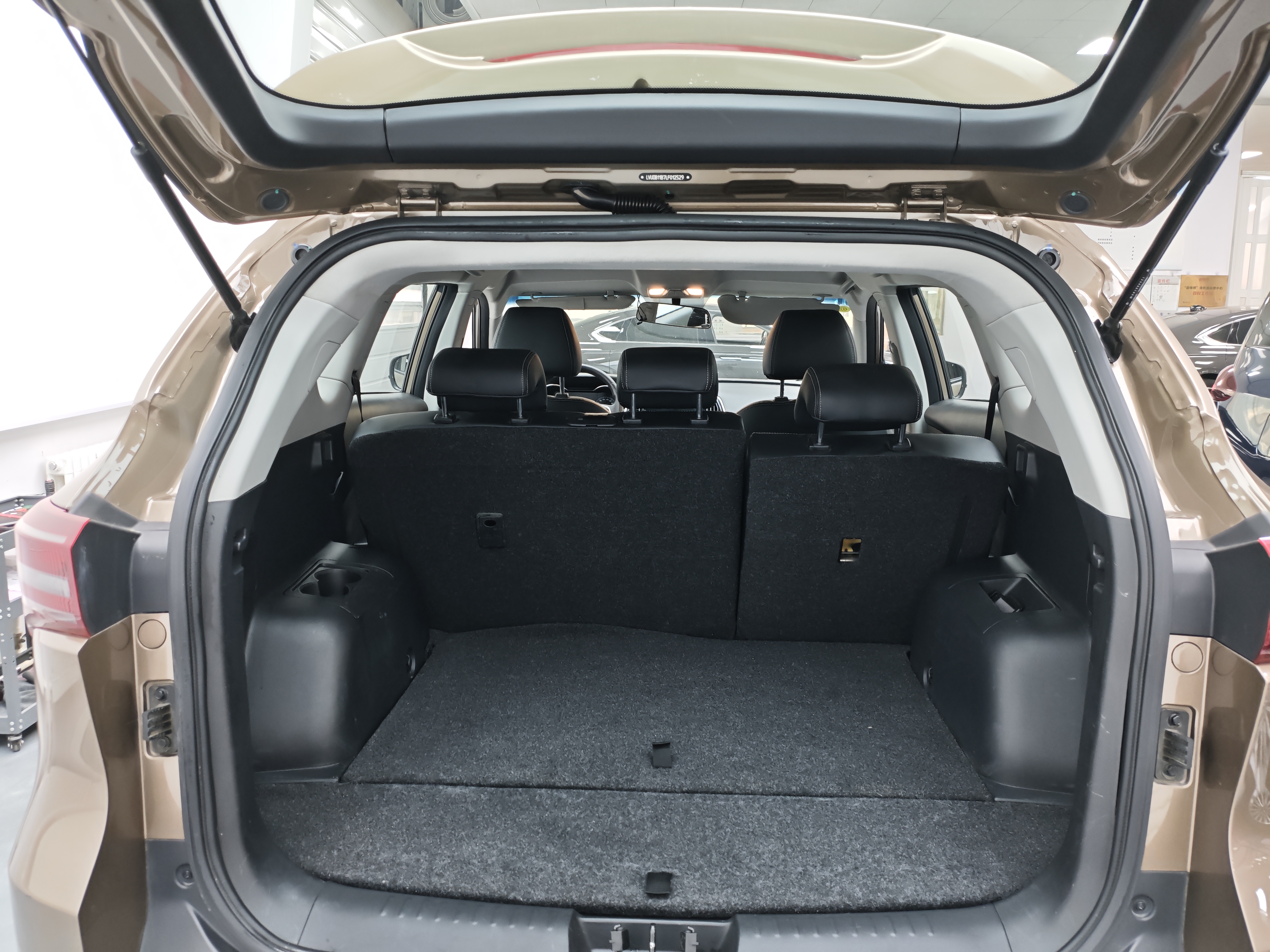 X70M 2020 #7 X70M 2020 car image #7