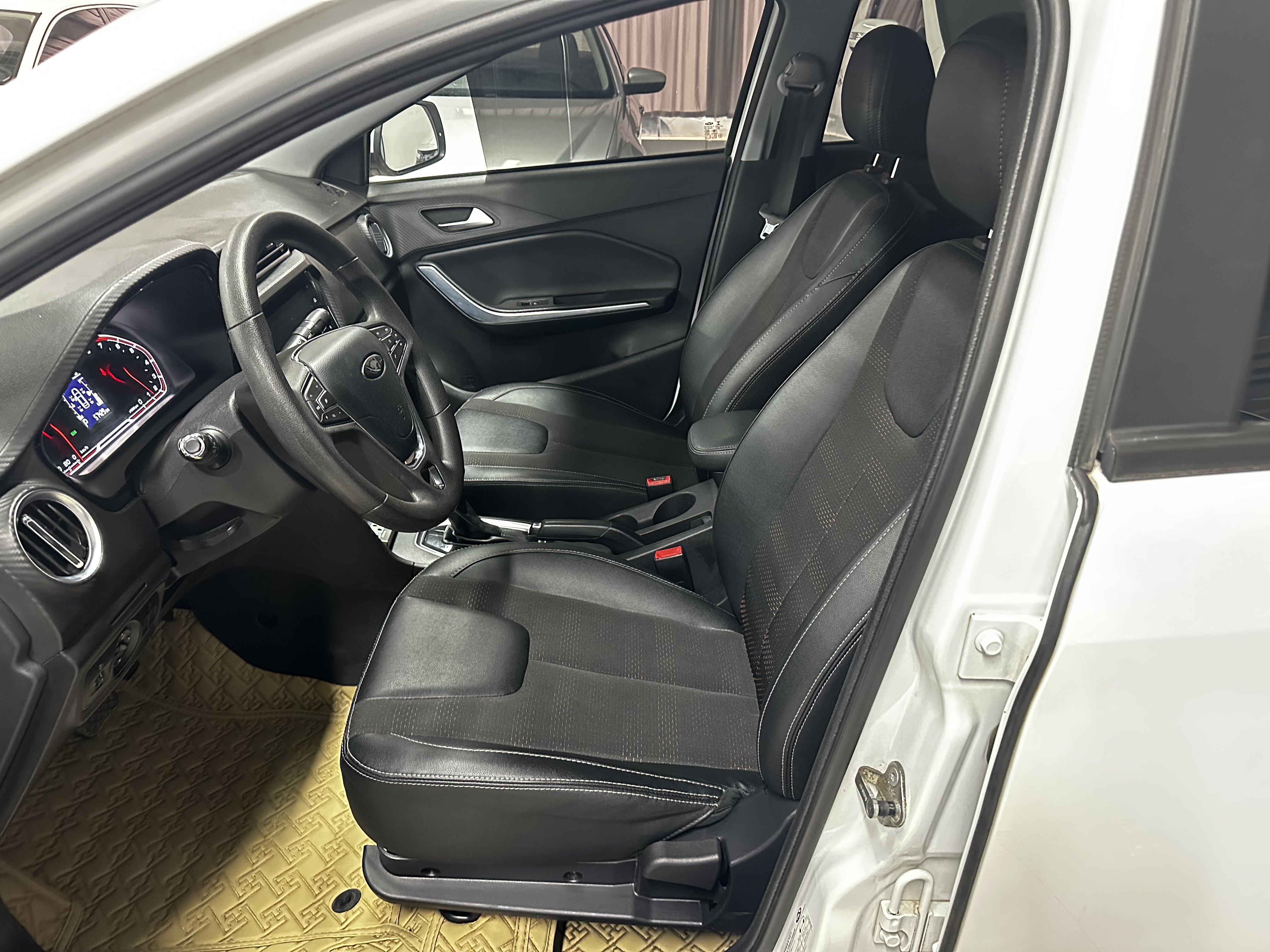 Chery Tiggo 3x 2021 car image #7