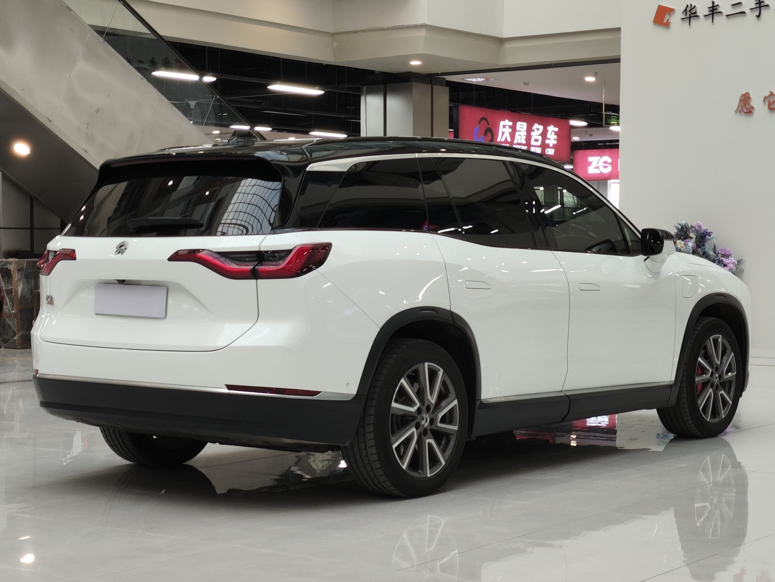 蔚来 蔚来ES8 2022 汽车图片 #7