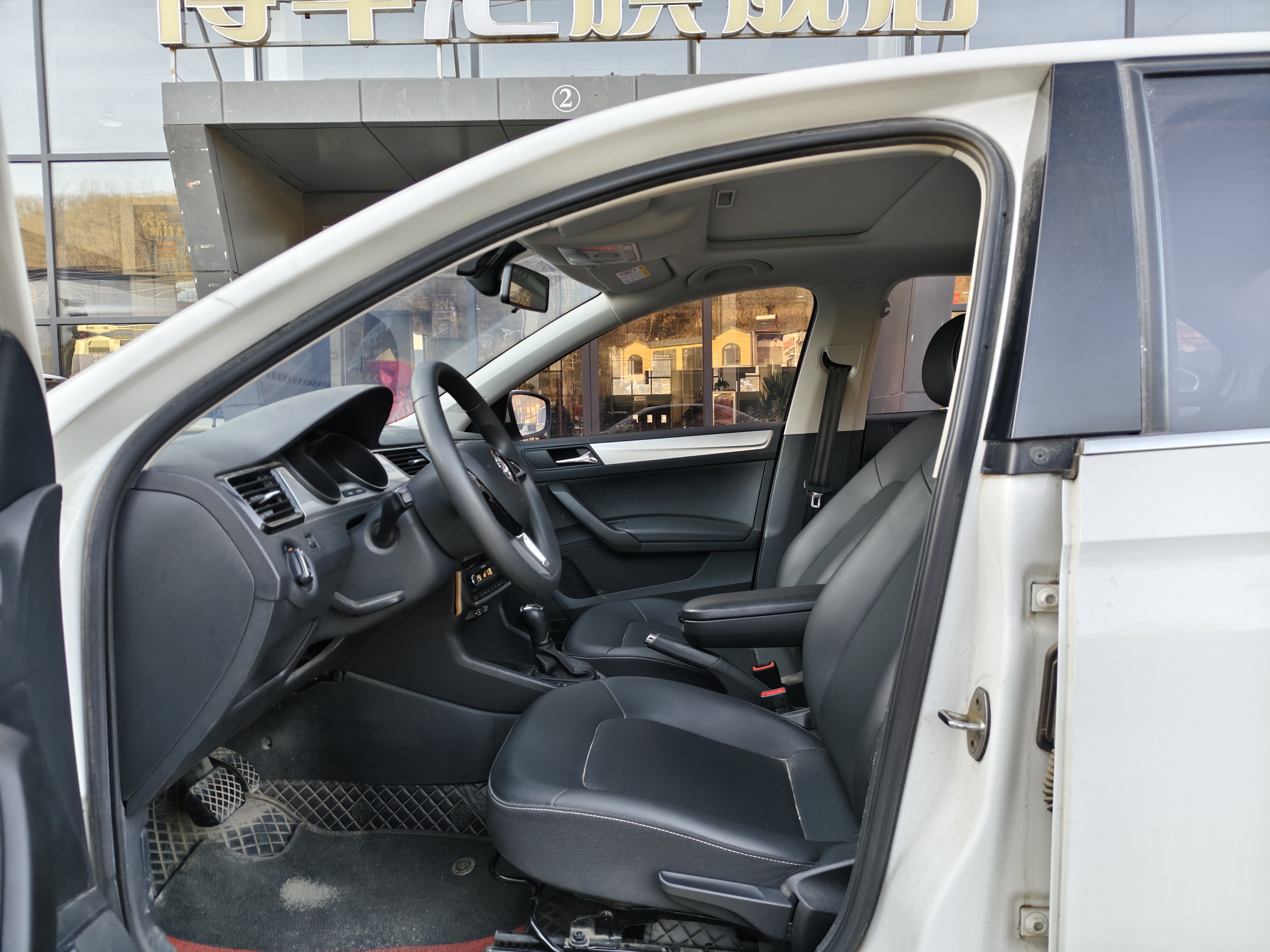 Skoda Rapid 2021 car image #7