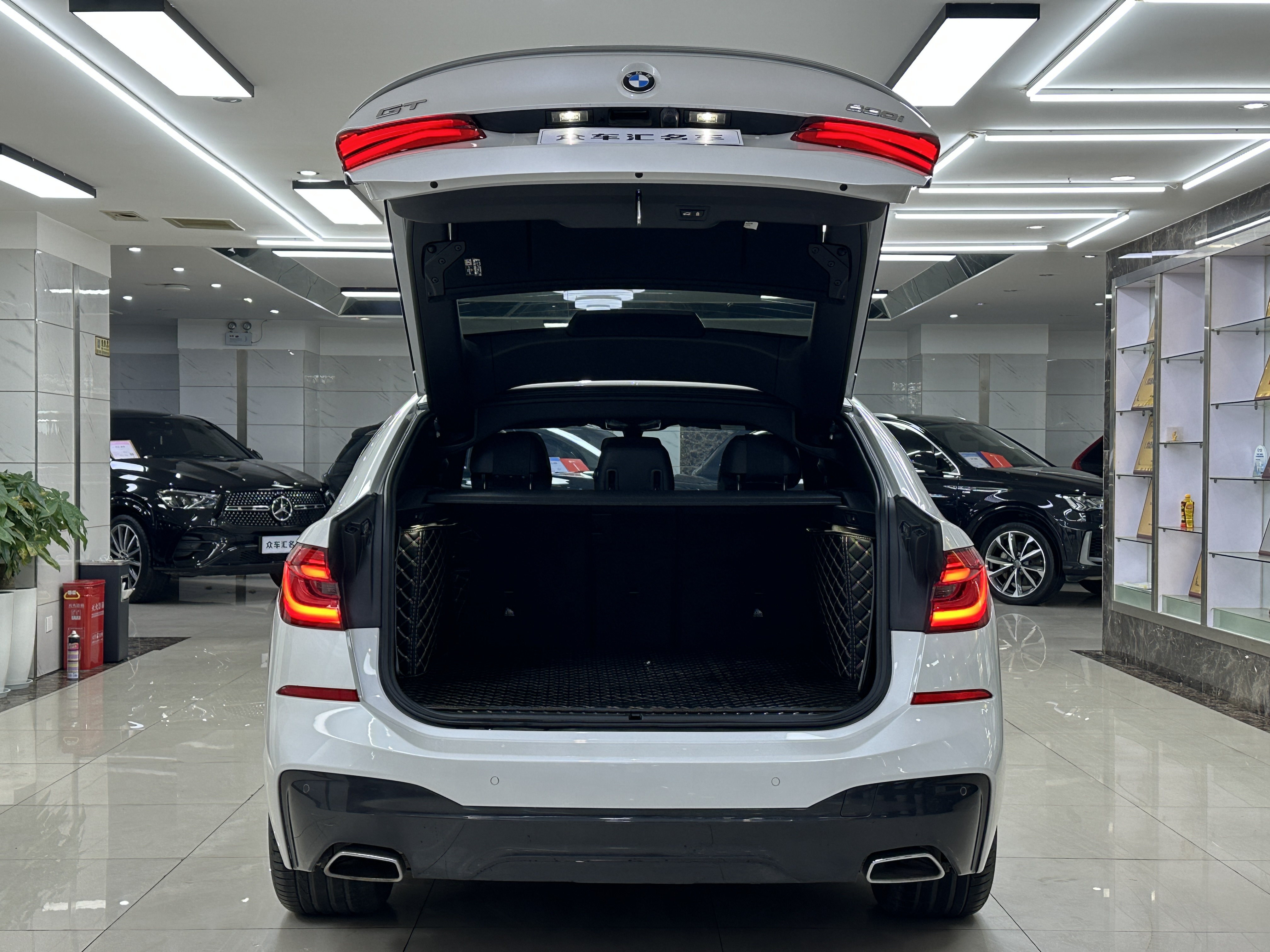 BMW 6 Series GT 2020 #7 BMW 6 Series GT 2020 immagine di auto #7