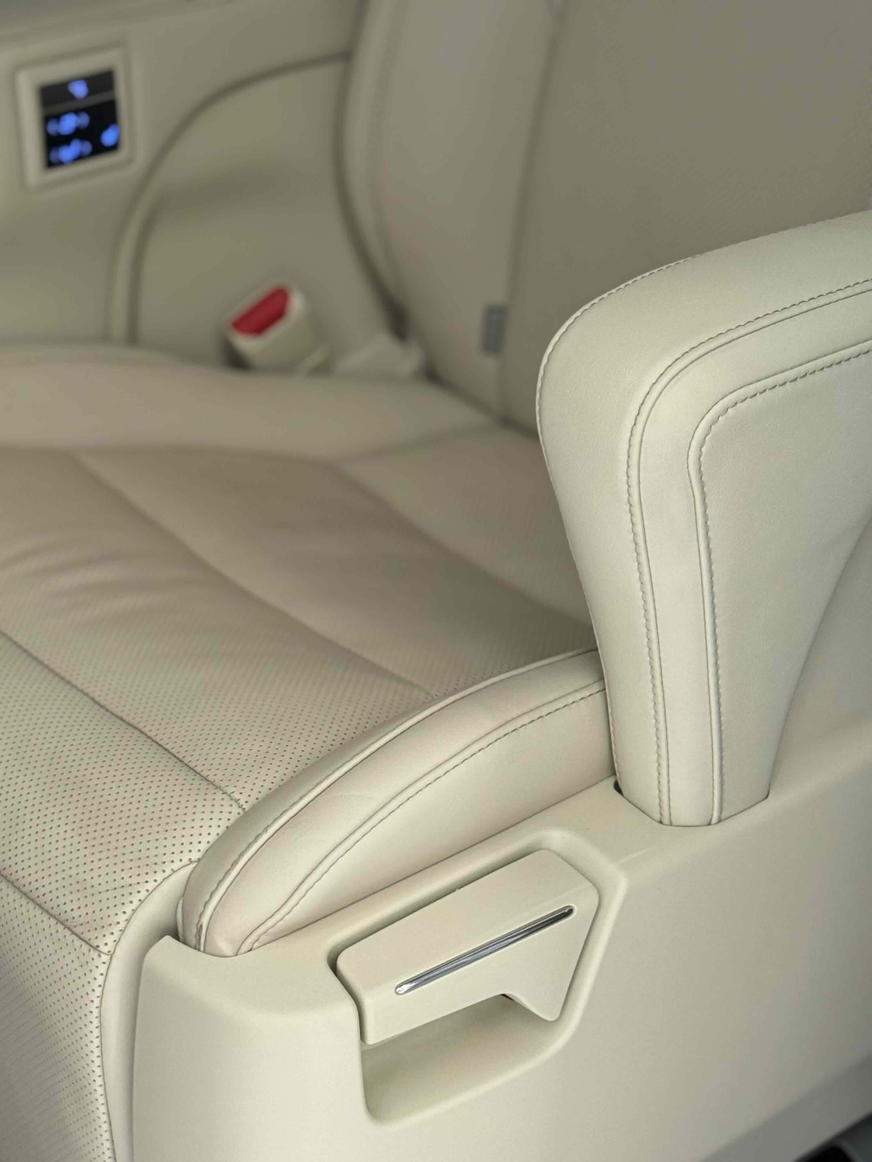 Toyota Alphard 2020 car image #7