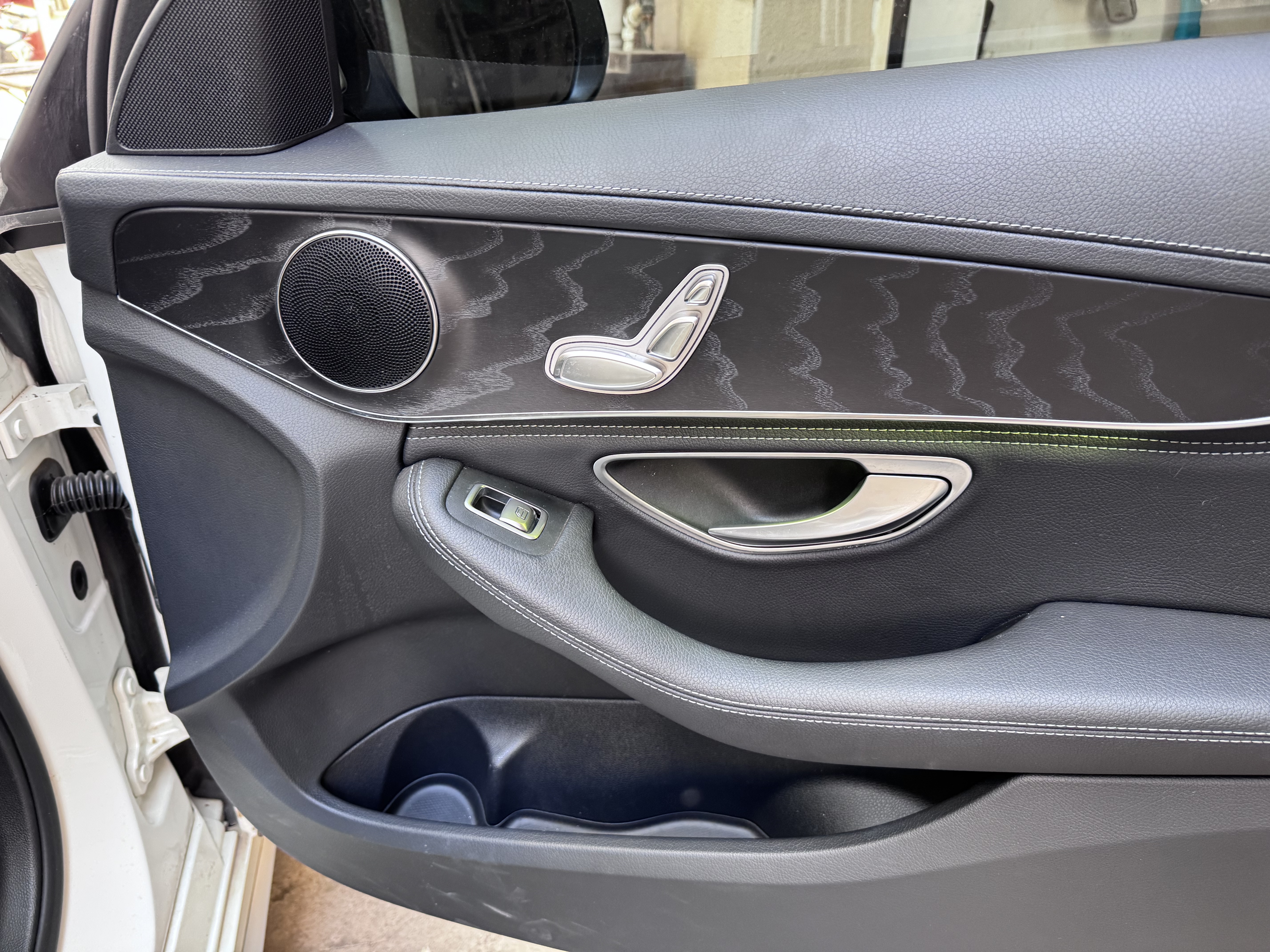 Mercedes-Benz C Class 2020 car image #7