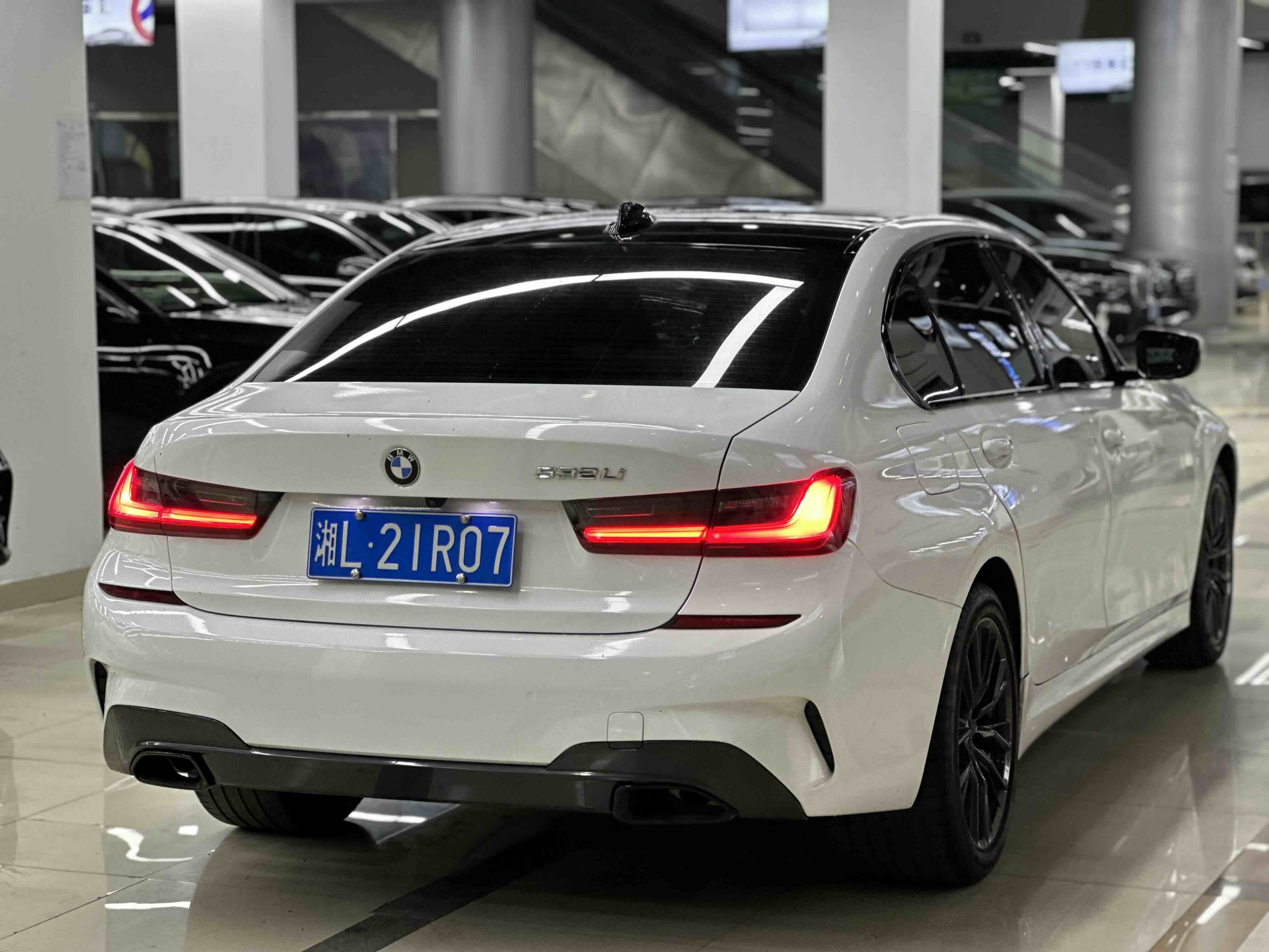 BMW 3 Series 2020 car image #7