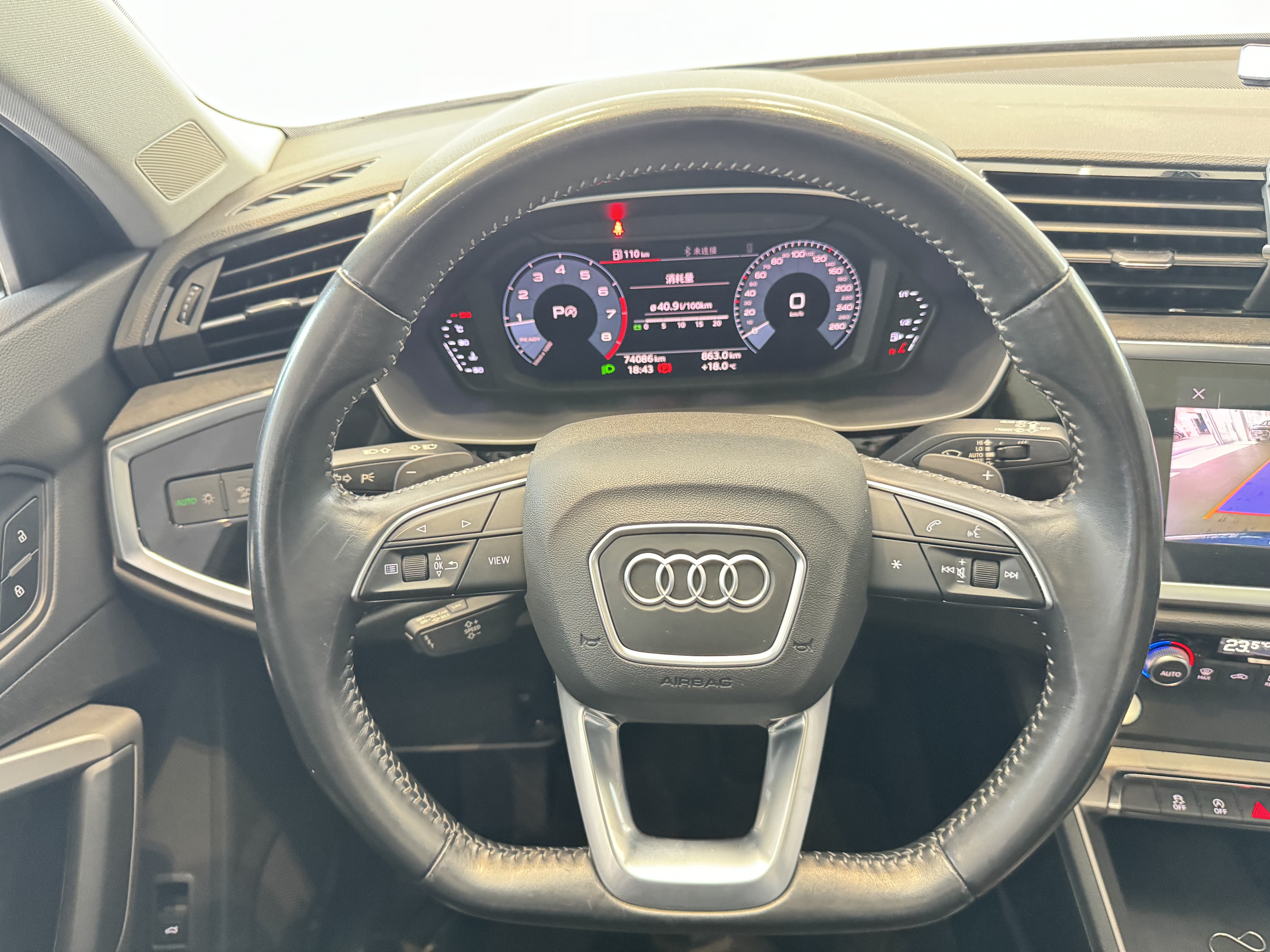 Audi Q3 2020 car image #7