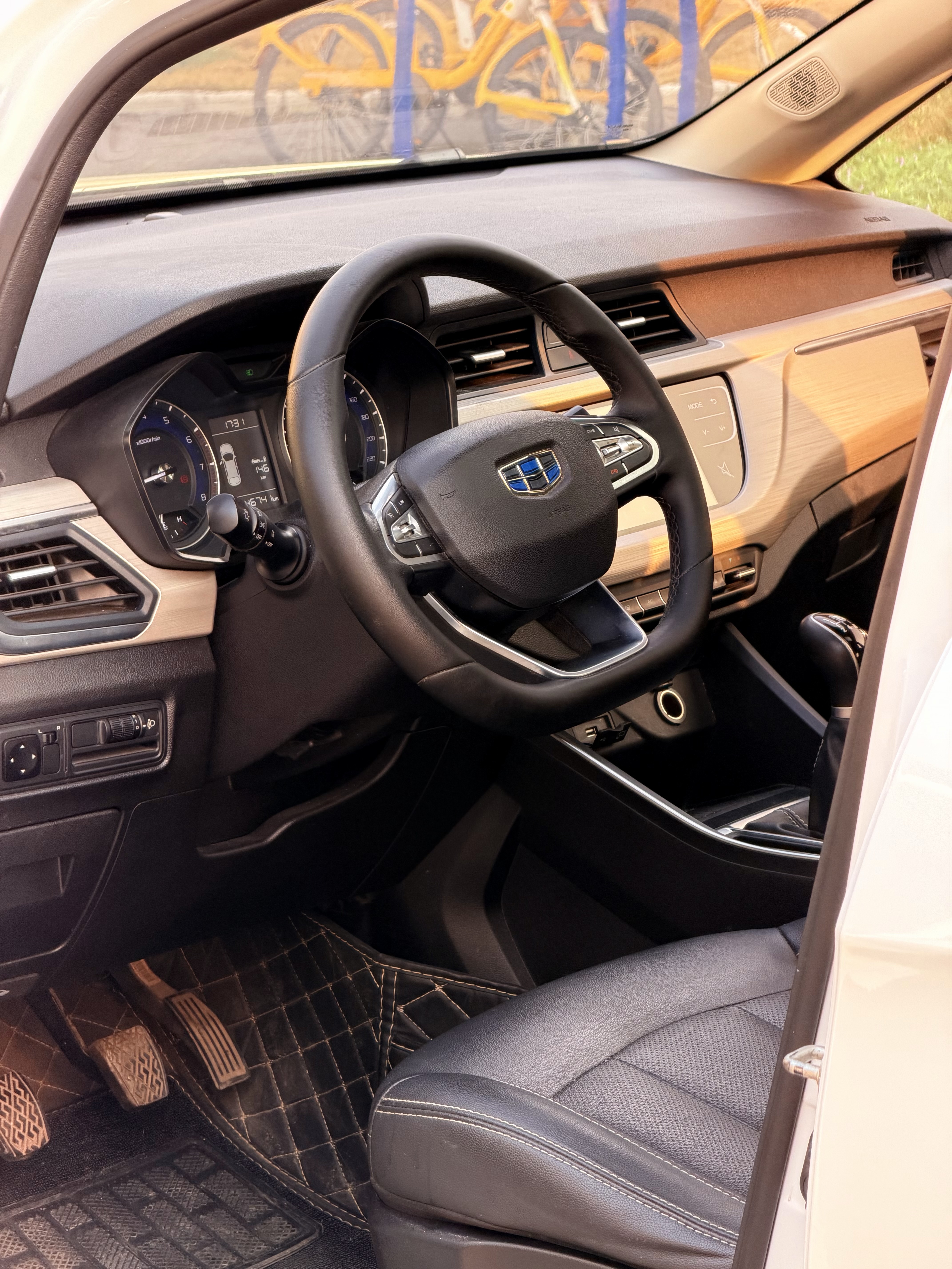 Vision X3 2021 car image #7