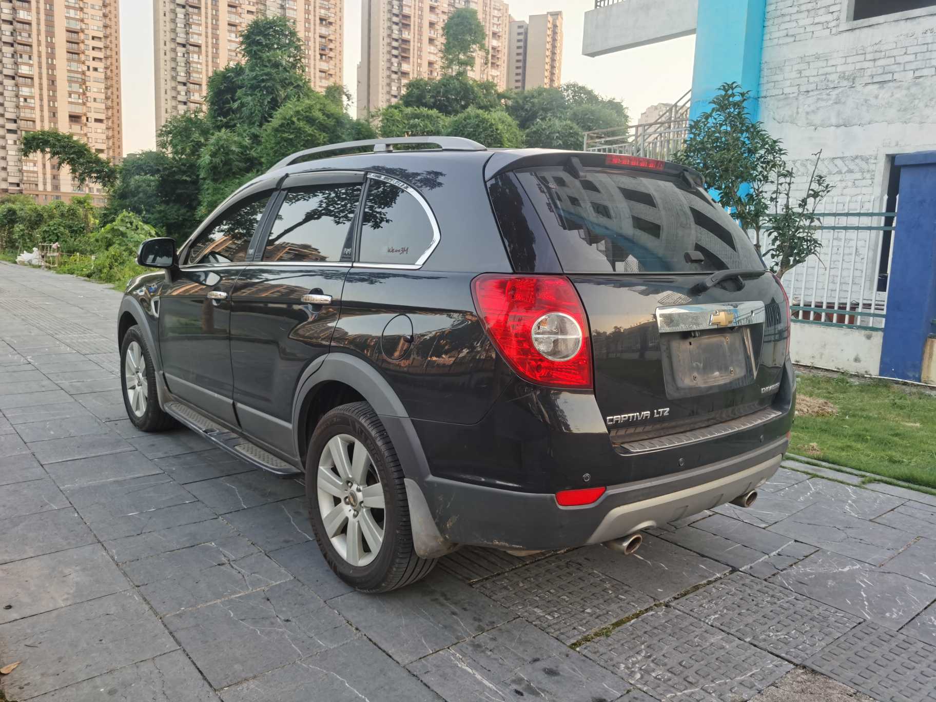 Chevrolet Captiva (Imported) 2010 car image #7