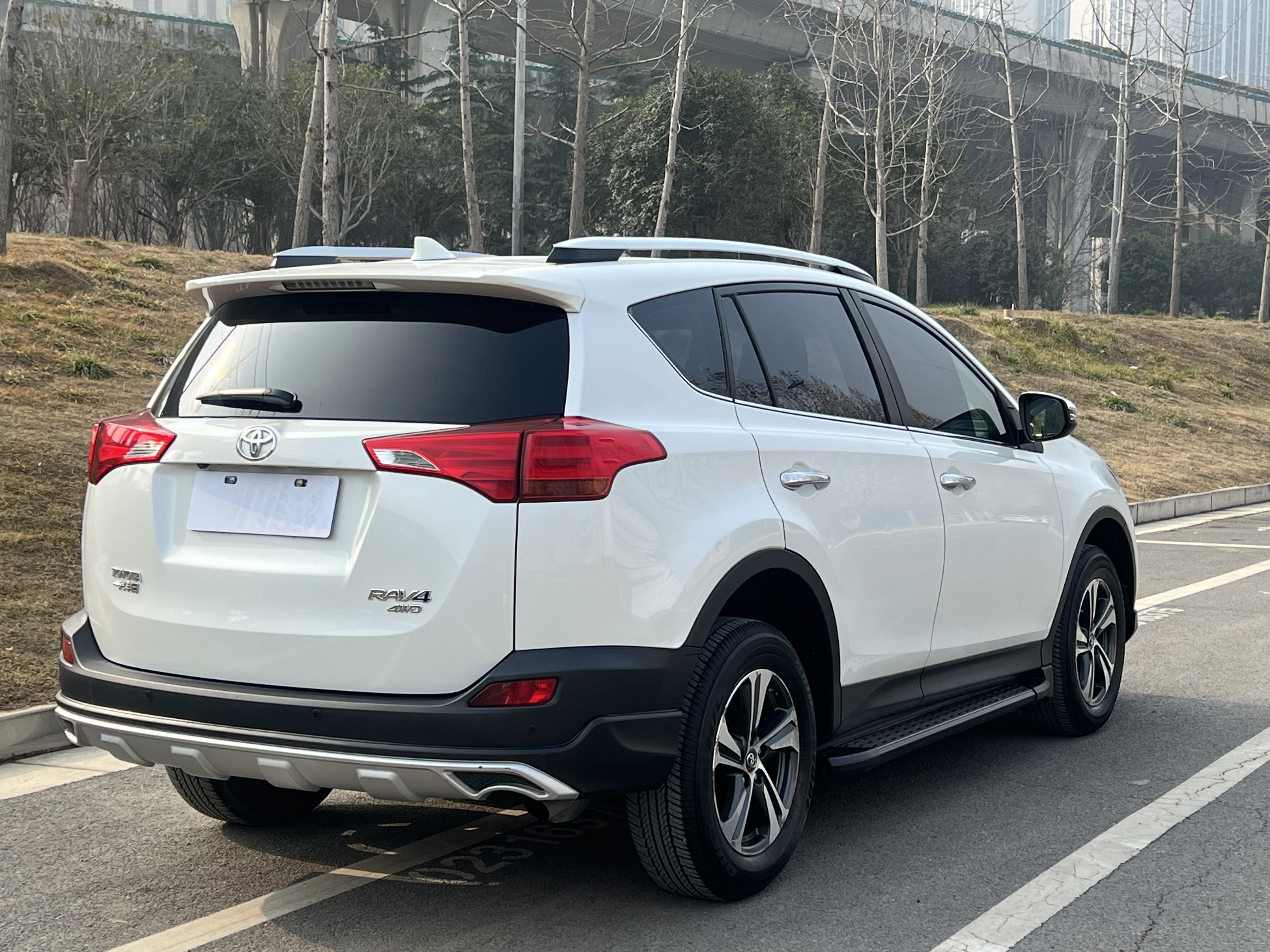 Toyota RAV4 2015 #7 Toyota RAV4 2015 car image #7