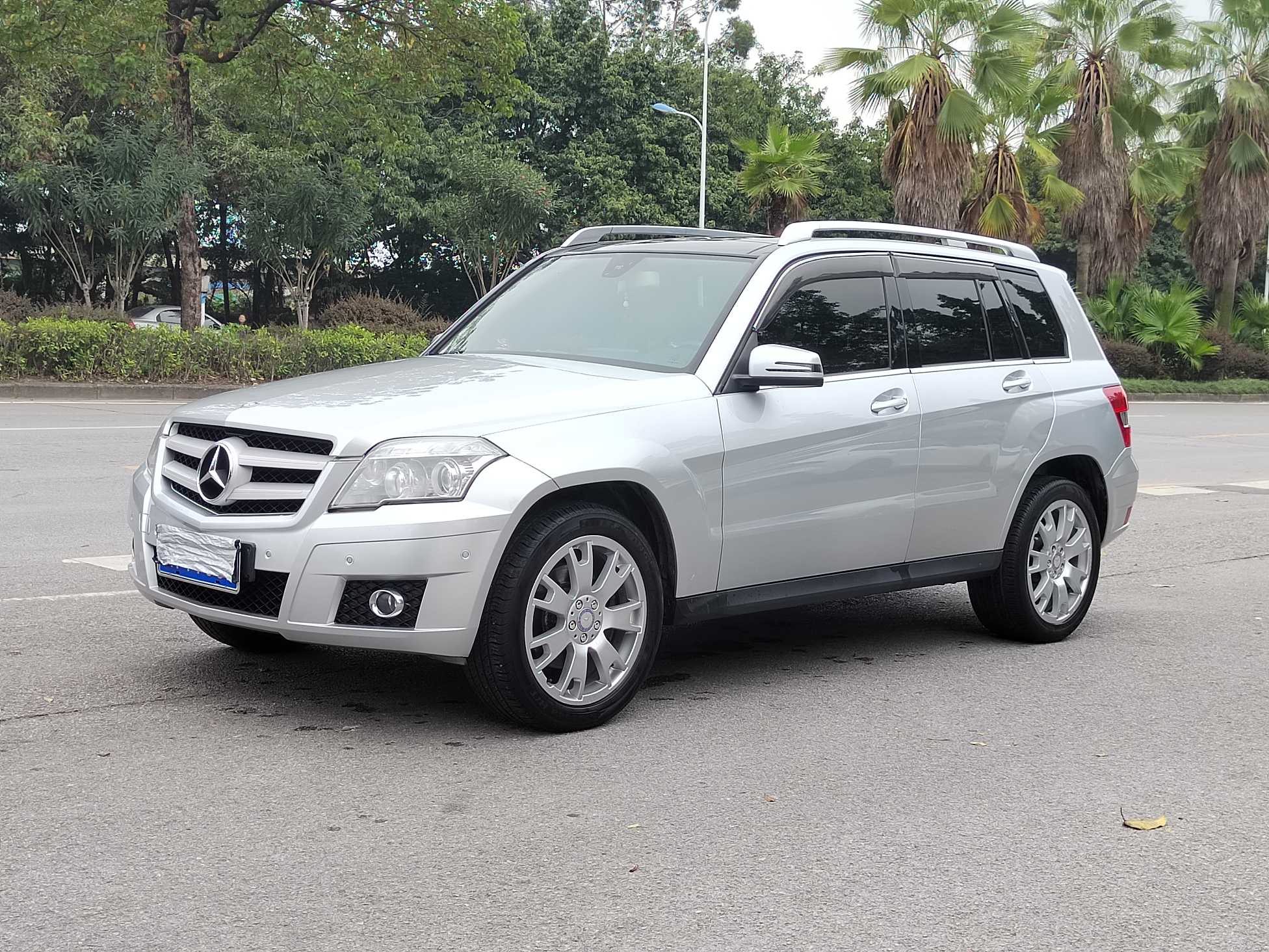 Mercedes-Benz GLK Class (Imported) 2011 immagine di auto #7