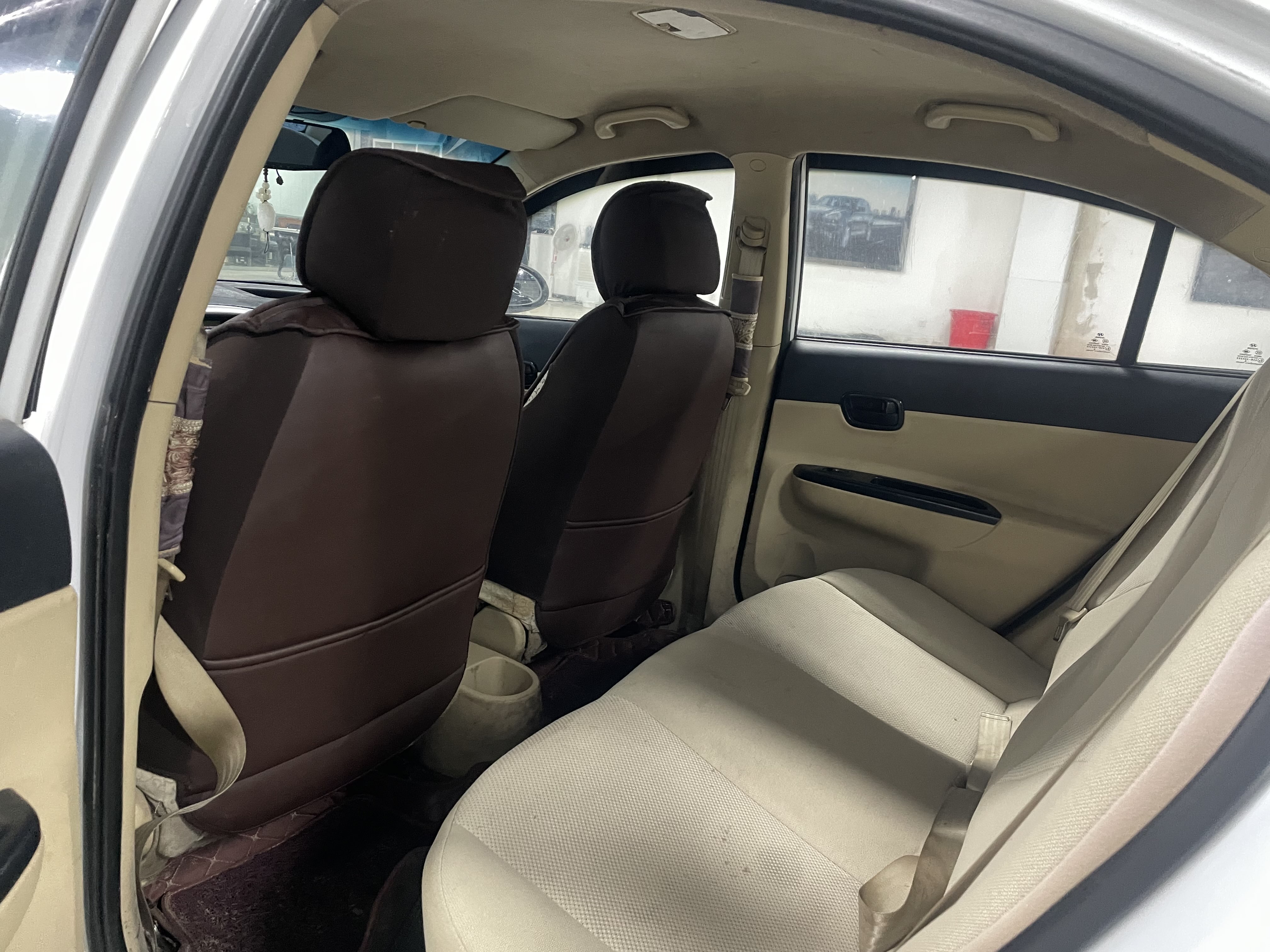 Hyundai Accent 2010 #7 Hyundai Accent 2010 car image #7