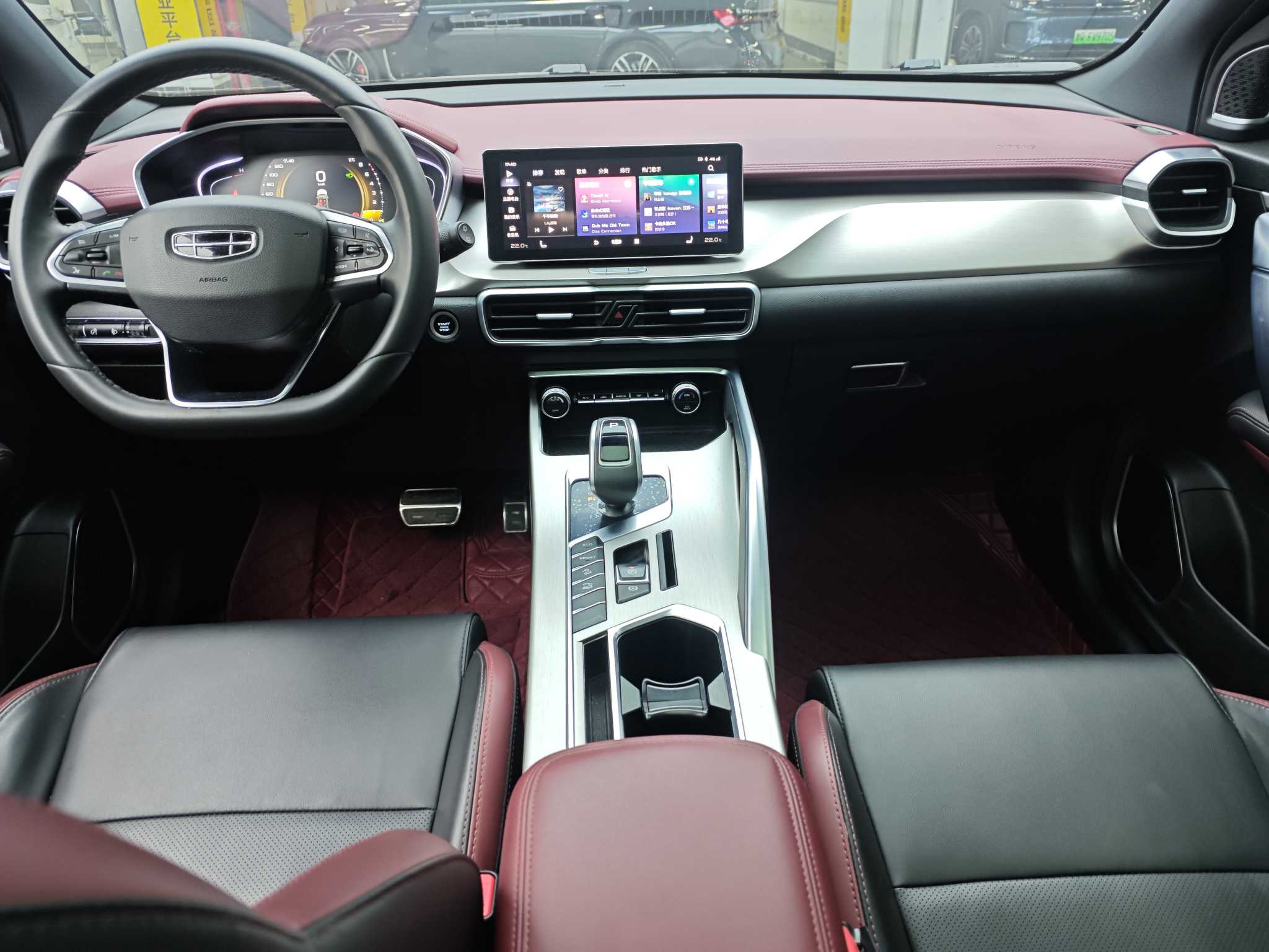 GEELY Coolray 2021 car image #7