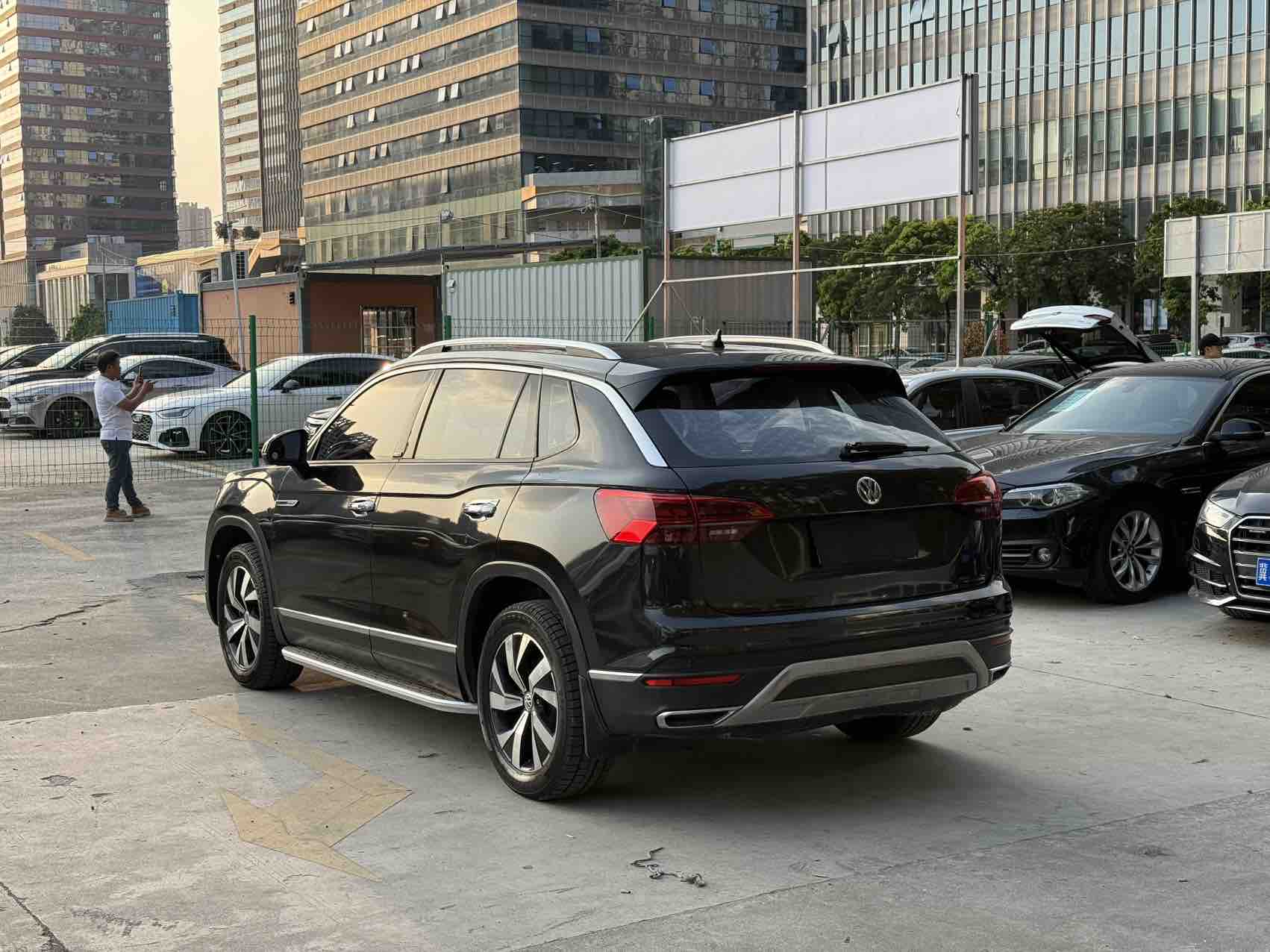 Volkswagen Tayron 2021 immagine di auto #7