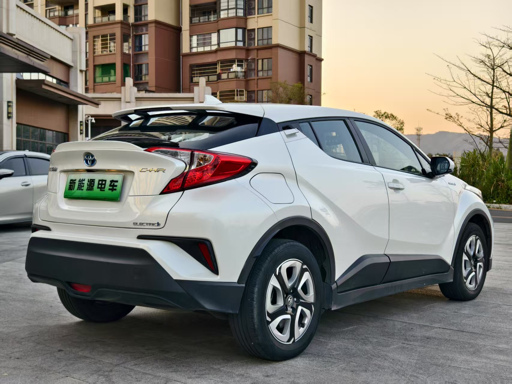 Toyota C-HR EV 2021 immagine di auto #7