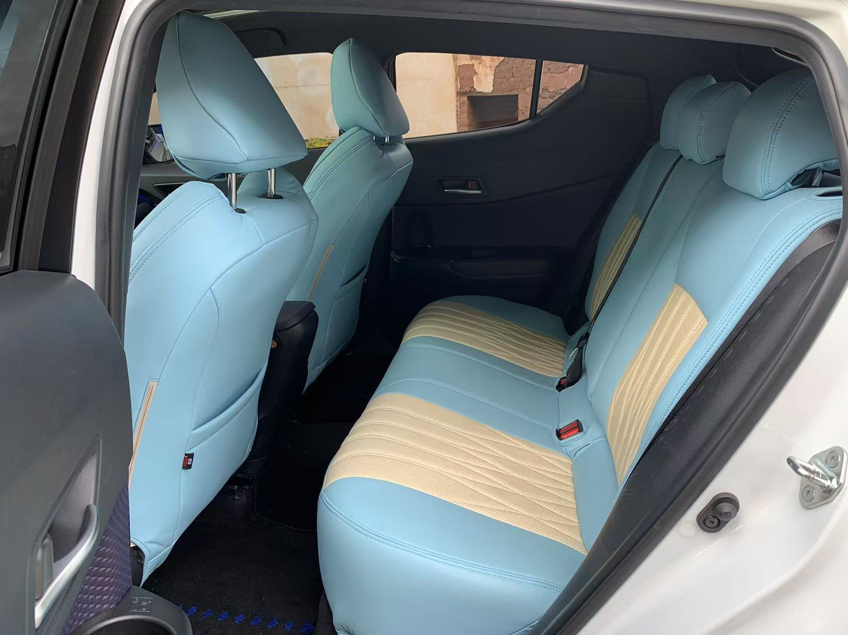 Toyota C-HR EV 2021 immagine di auto #7