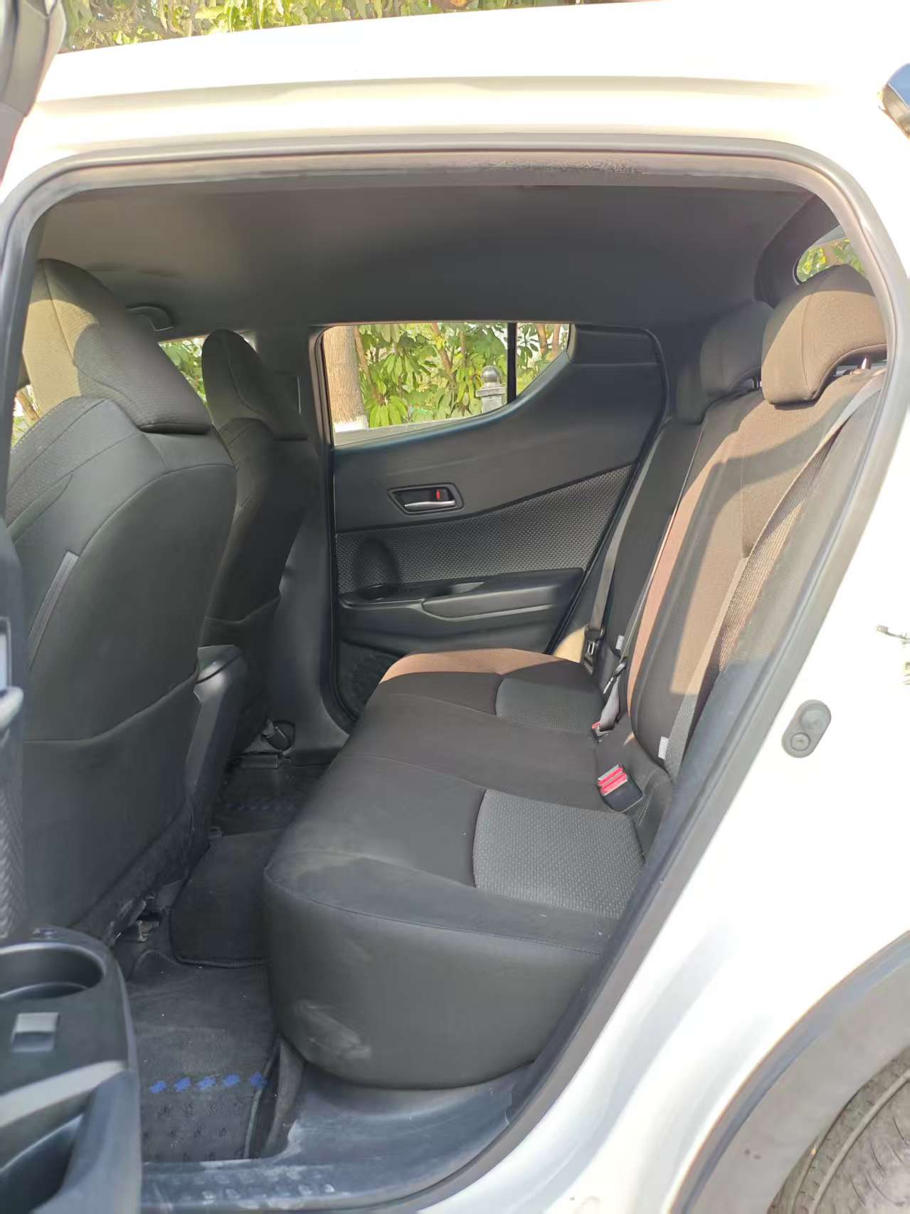 Toyota C-HR EV 2022 immagine di auto #7