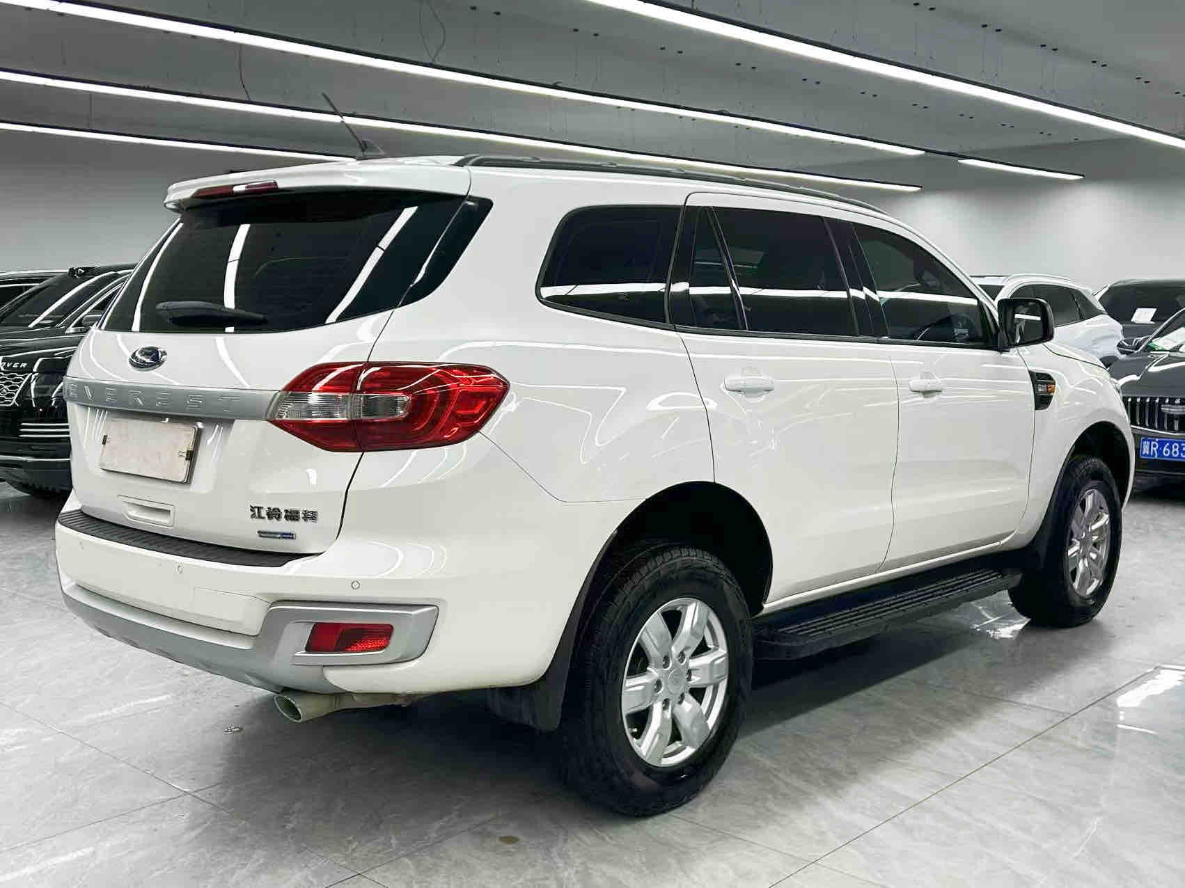 Ford Everest 2020 car image #7