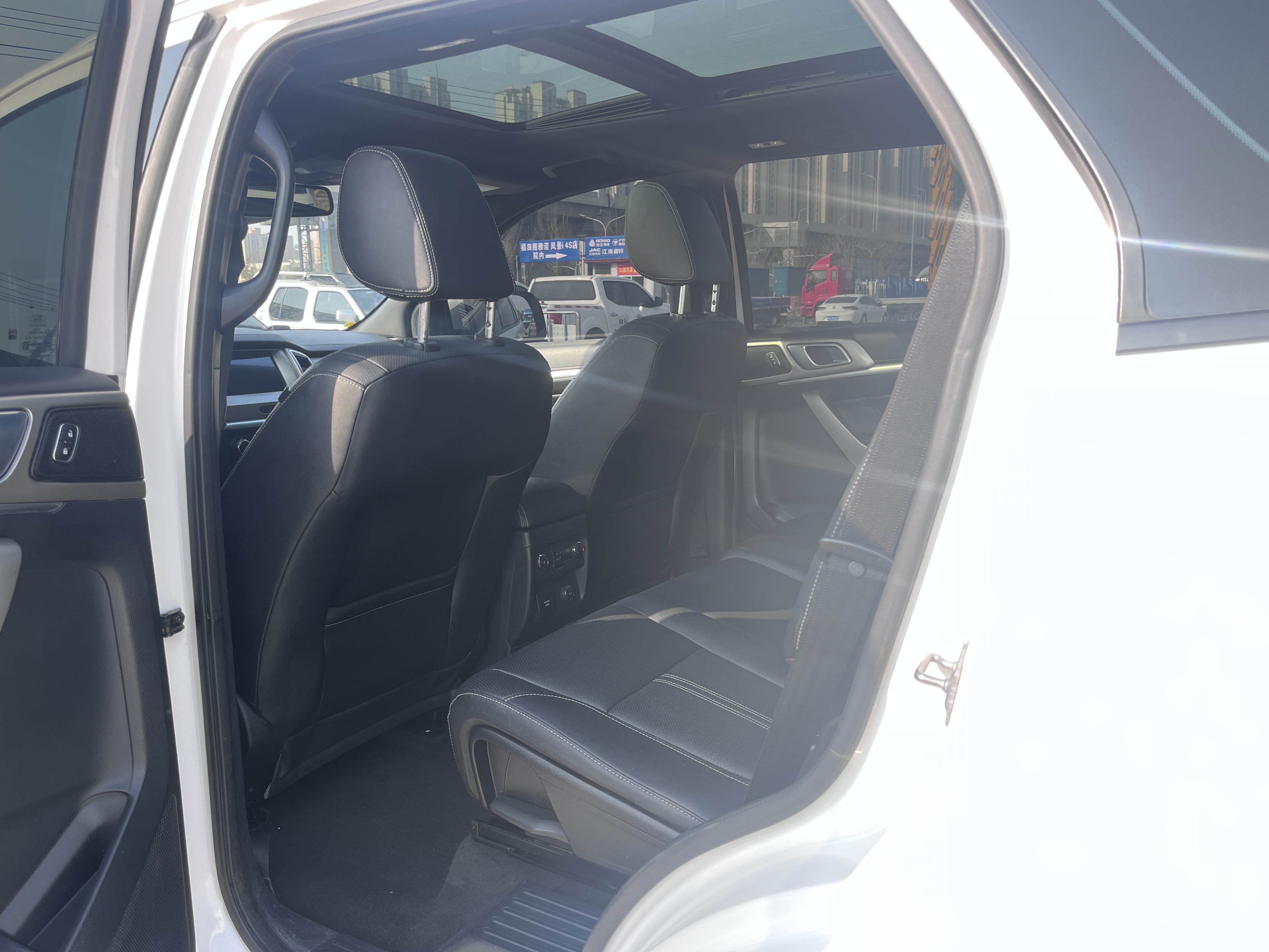 Ford Everest 2021 изображение автомобиля #7