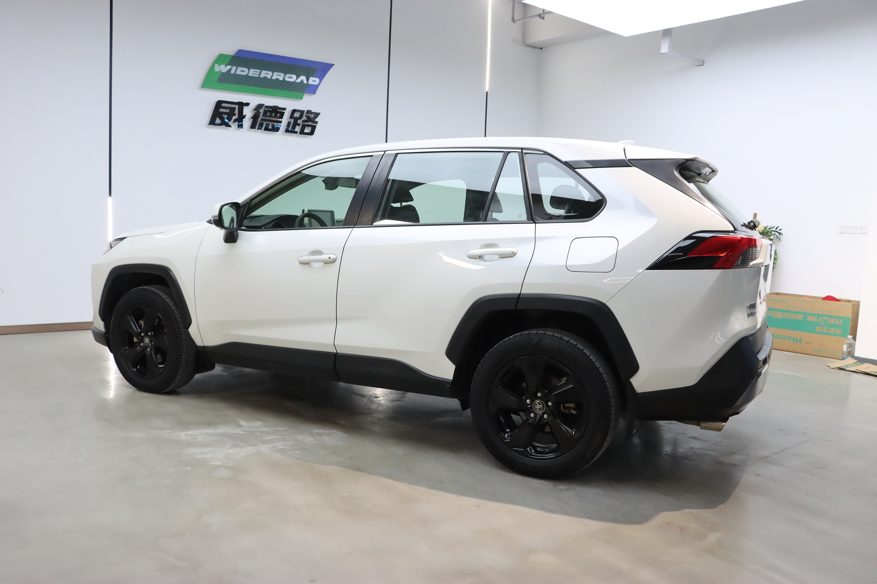 Toyota RAV4 2020 car image #7