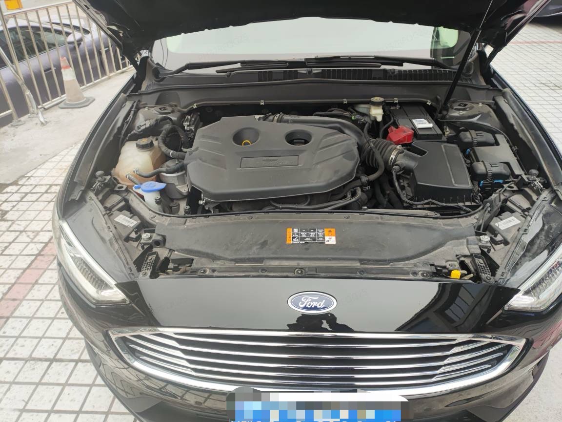 Ford Mondeo 2020 car image #7