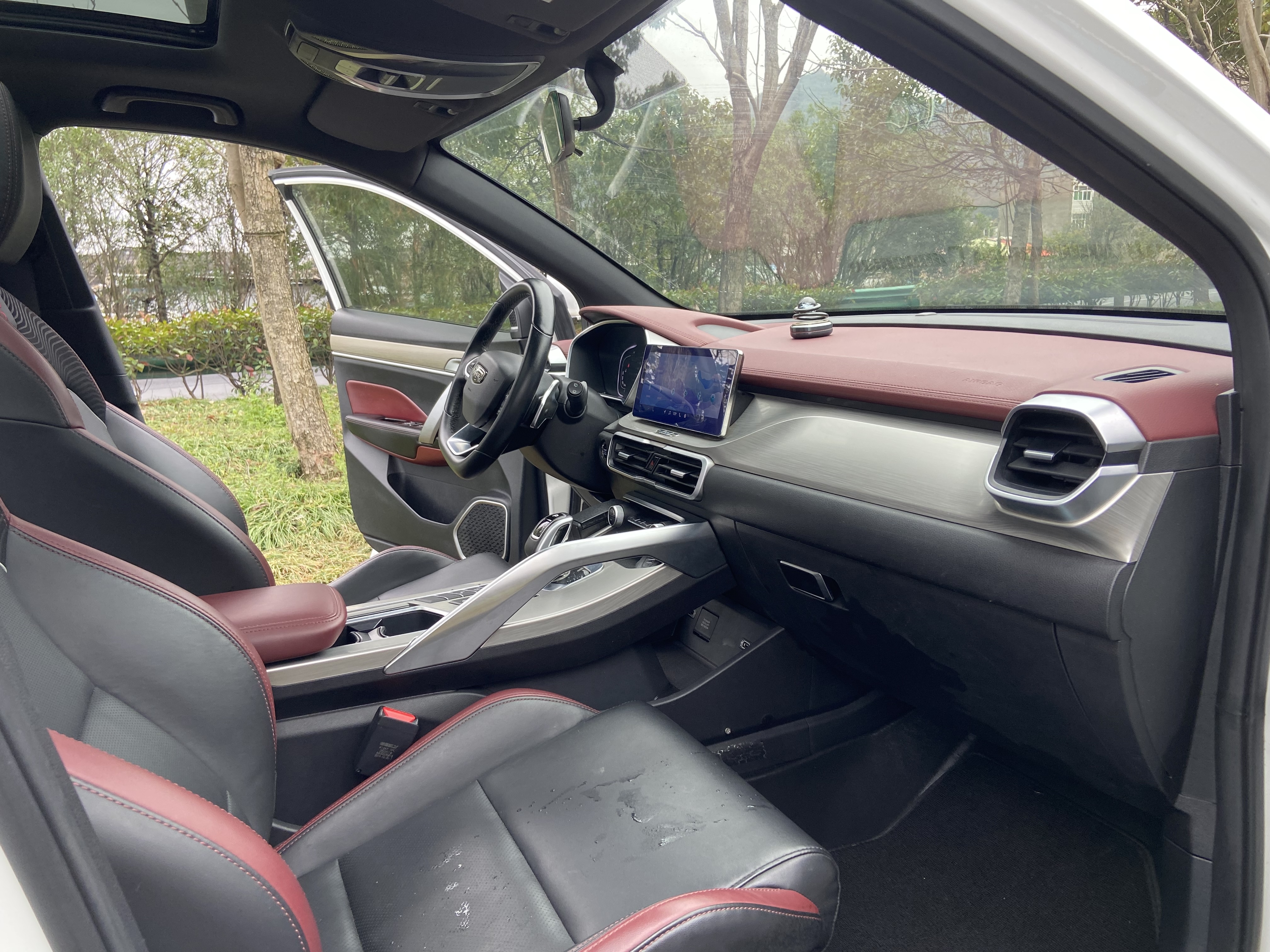GEELY Coolray 2020 car image #7