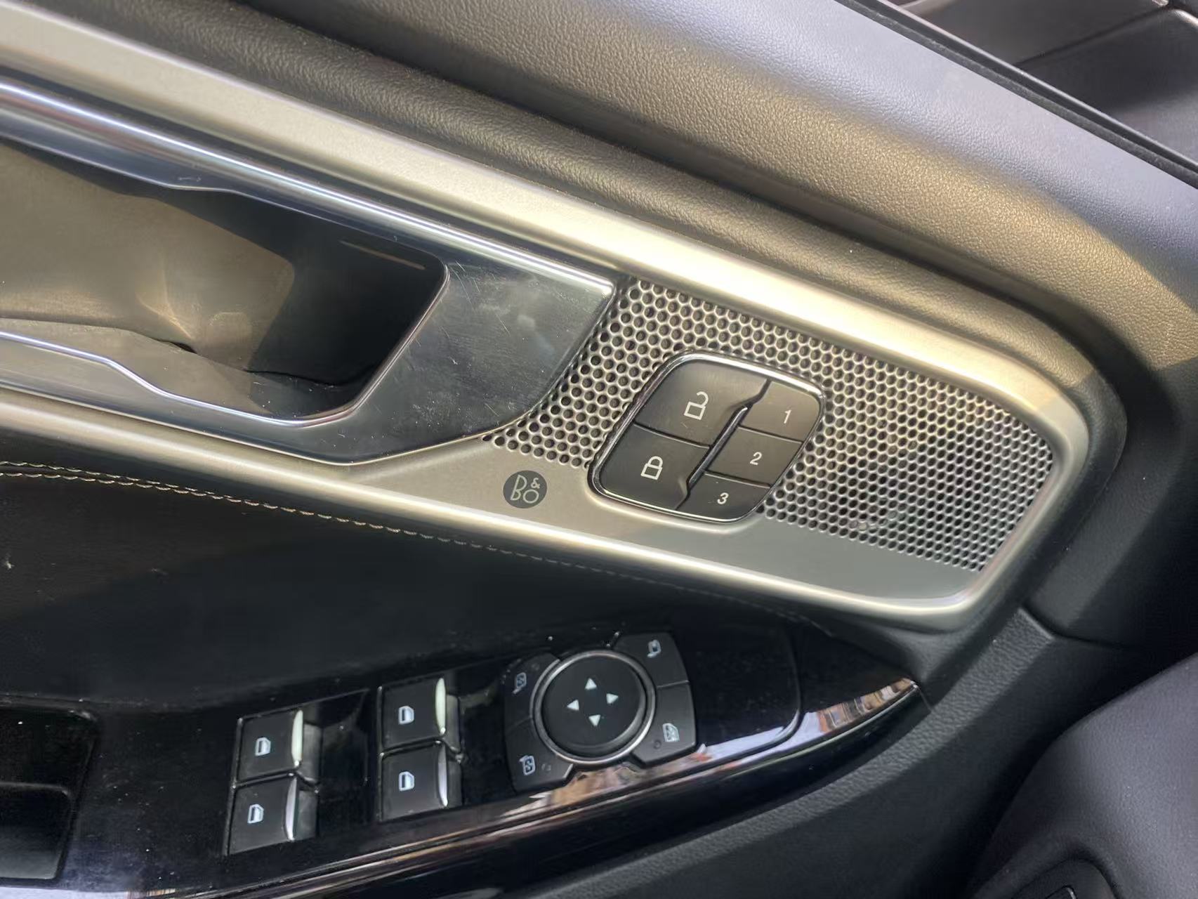 Ford Explorer 2022 #7 Ford Explorer 2022 car image #7