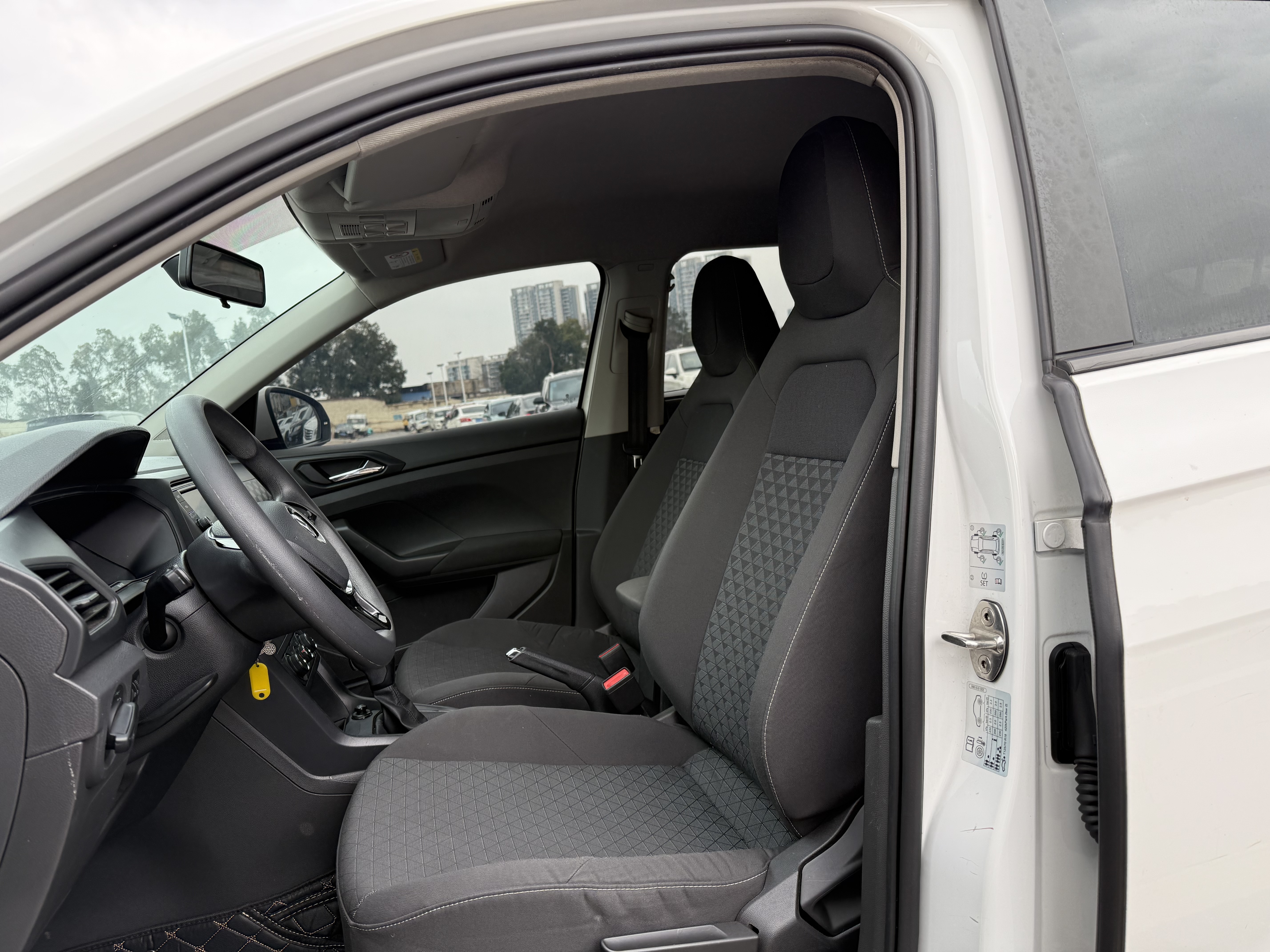 Volkswagen T-Cross 2020 #7 Volkswagen T-Cross 2020 car image #7
