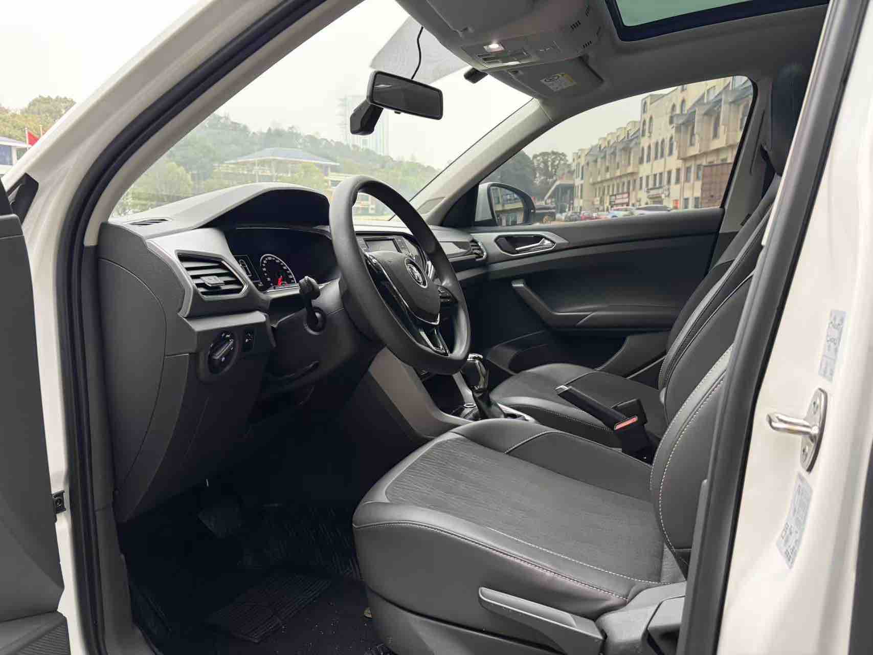 Volkswagen T-Cross 2020 #7 Volkswagen T-Cross 2020 car image #7