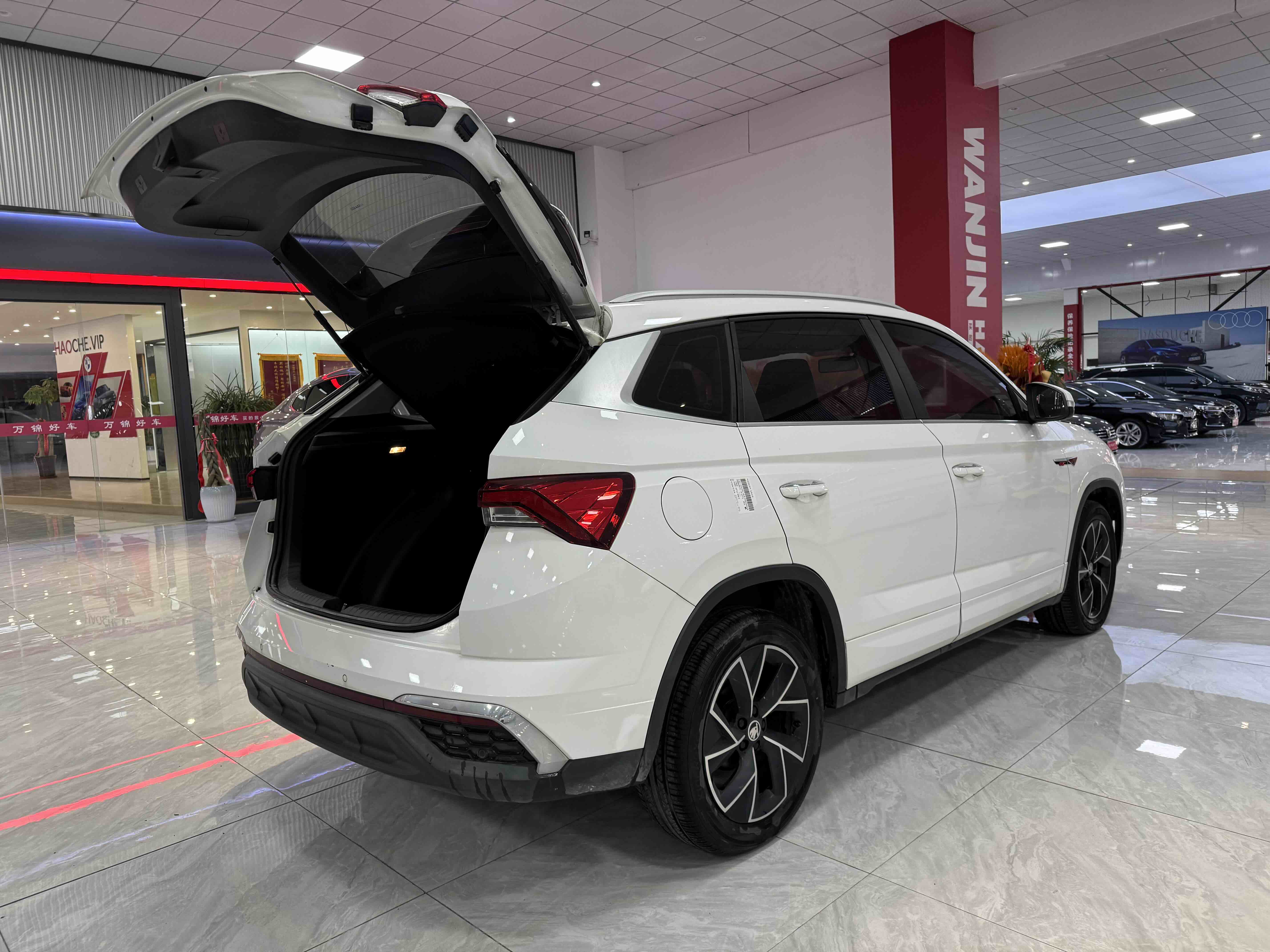 Skoda Kamiq 2021 #7 Skoda Kamiq 2021 car image #7
