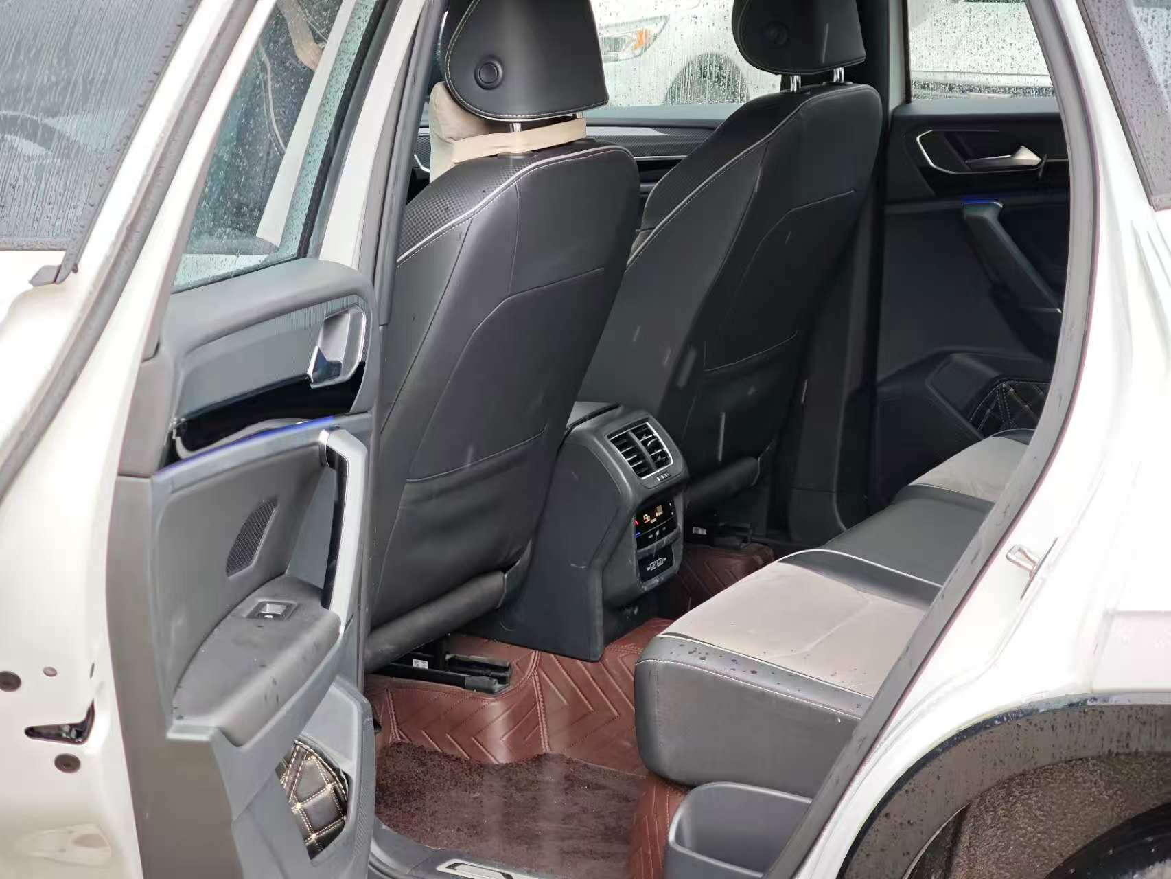 Volkswagen Tayron X 2022 immagine di auto #7