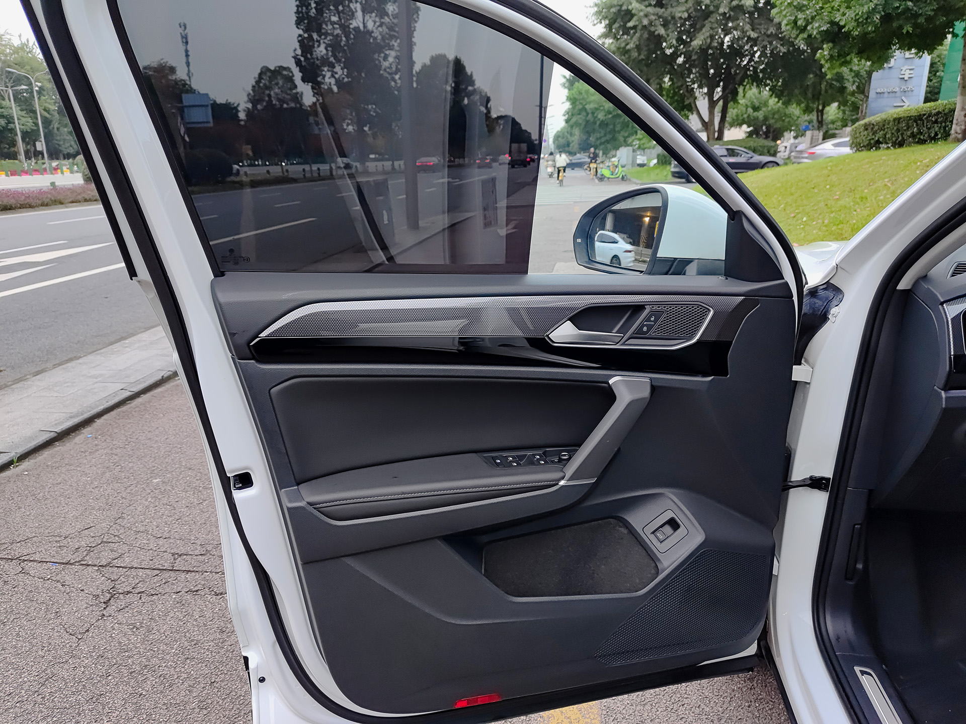 Volkswagen Tayron X 2022 car image #7