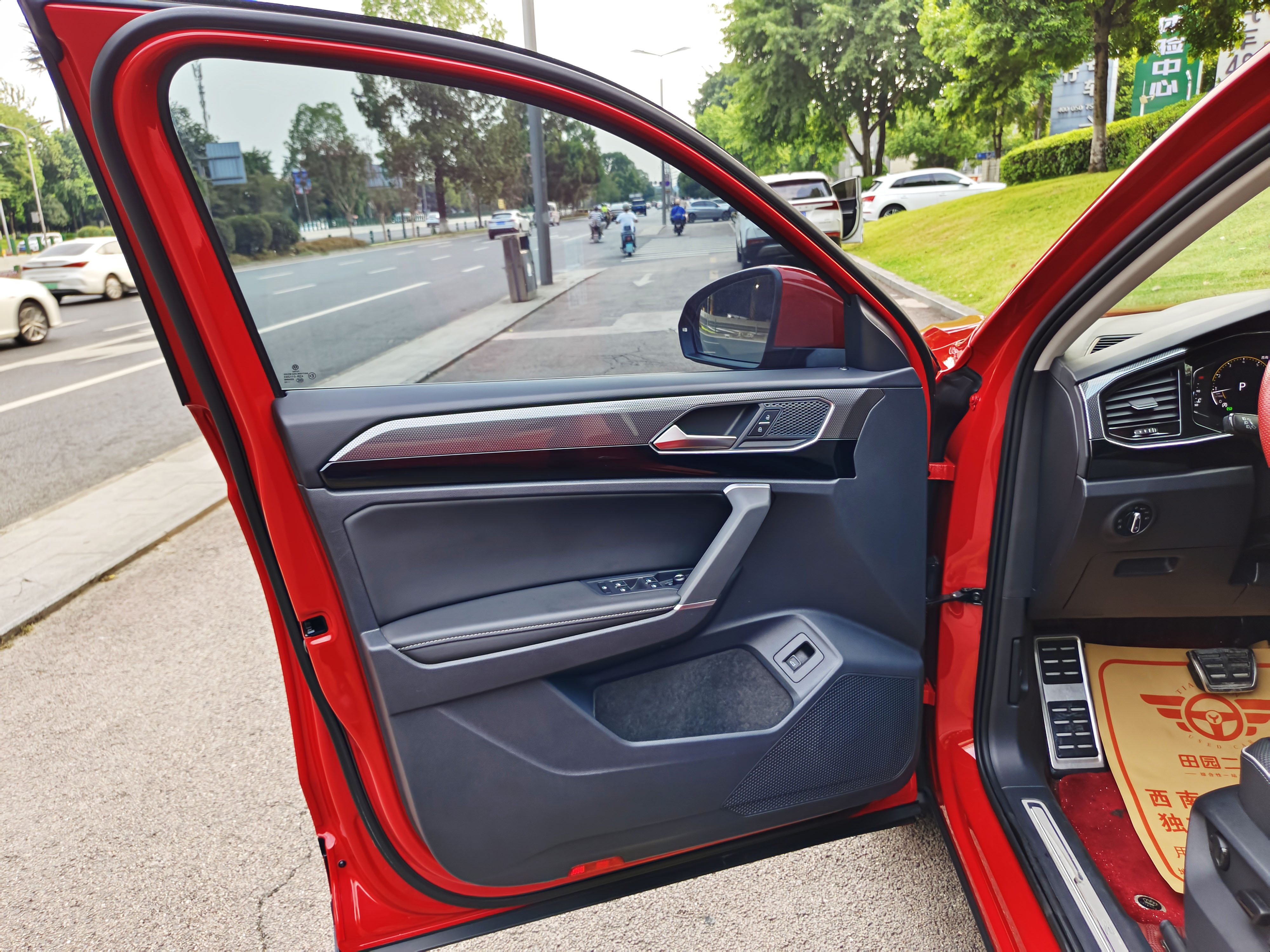 Volkswagen Tayron X 2022 car image #7